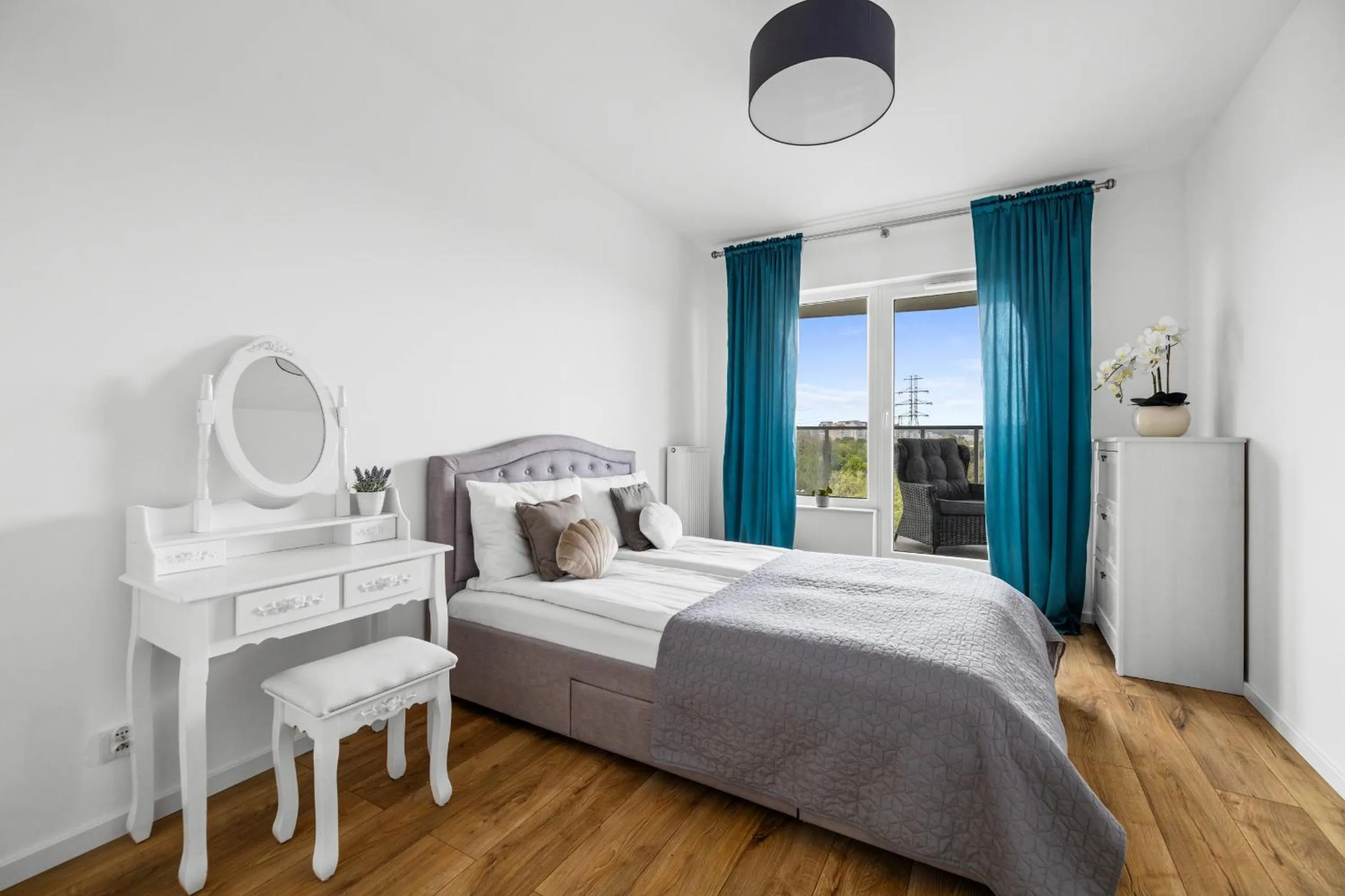 Bedroom, Bed in Symphony Baltica Towers Apartamenty