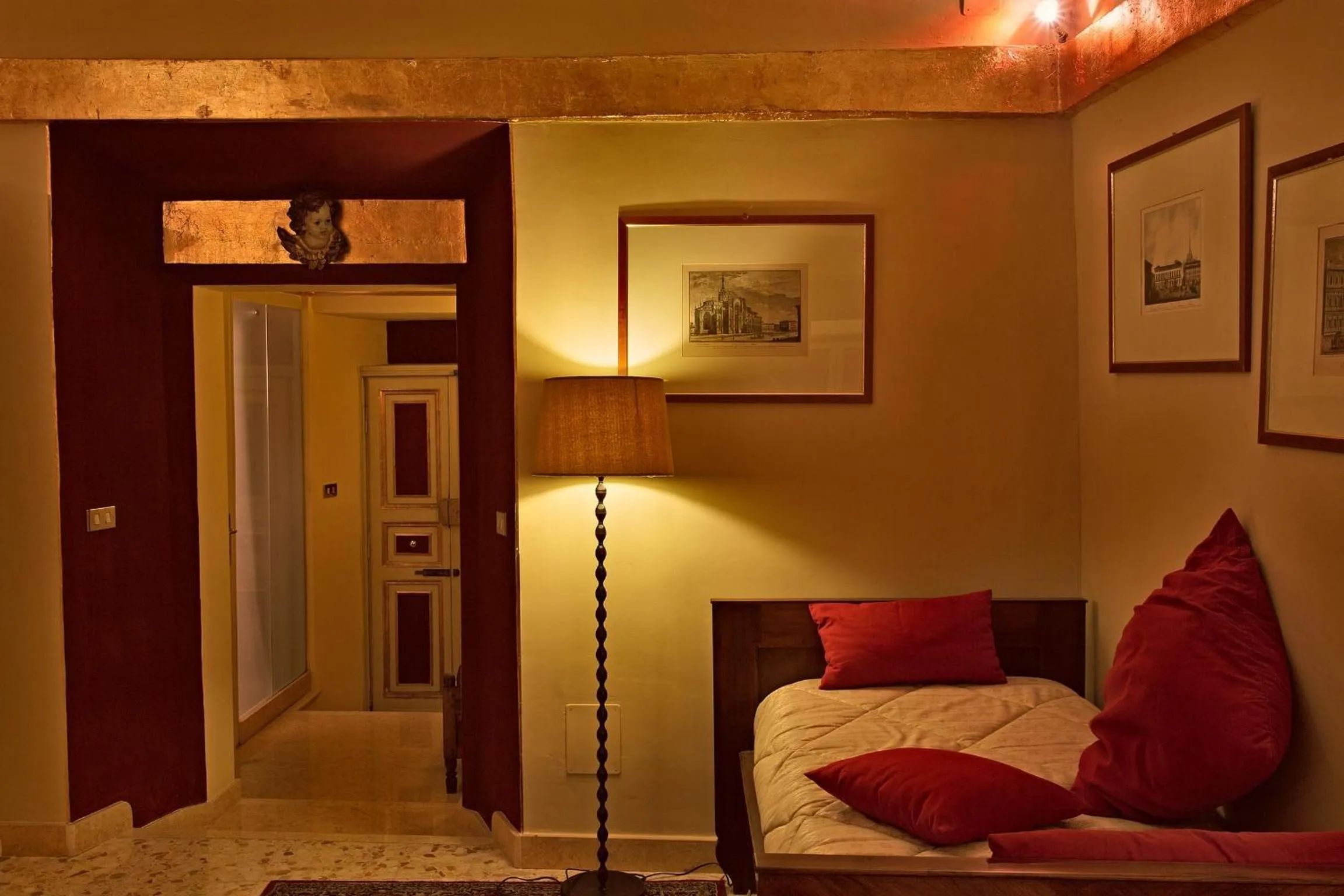 Decorative detail in Residenze Gregoriane - Residenza d'Epoca