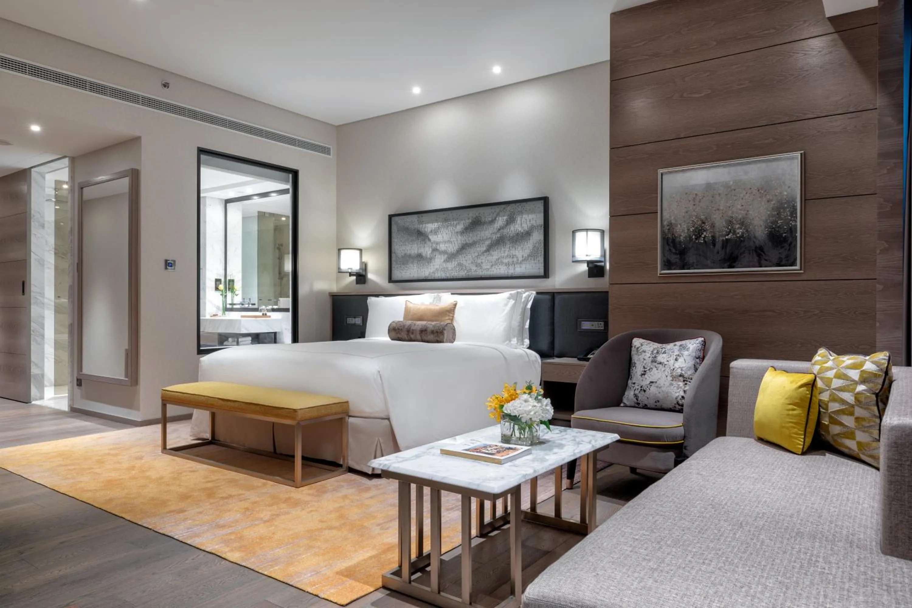 Seating area, Bed in Taj Jumeirah Lakes Towers