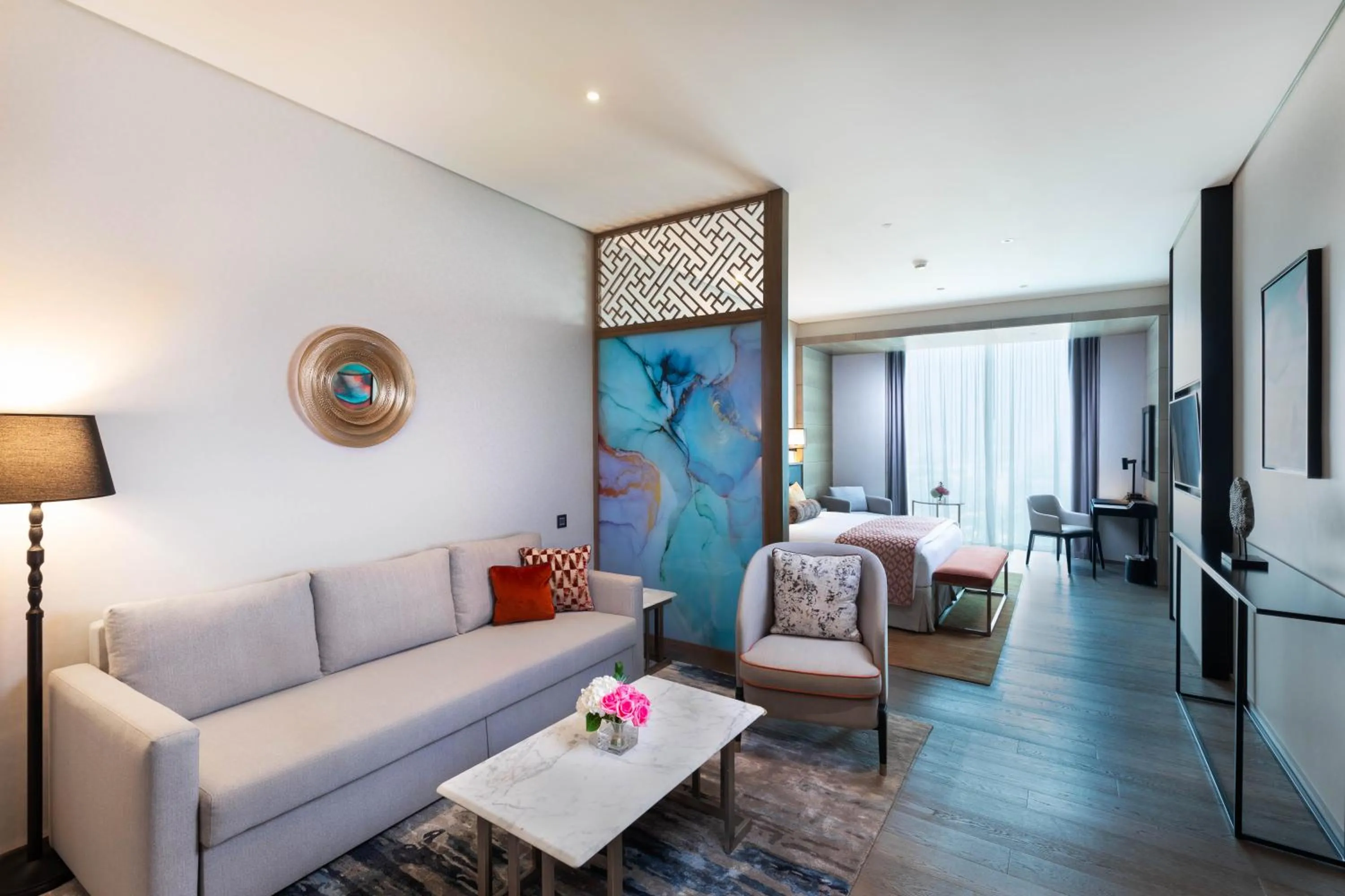 Bed in Taj Jumeirah Lakes Towers