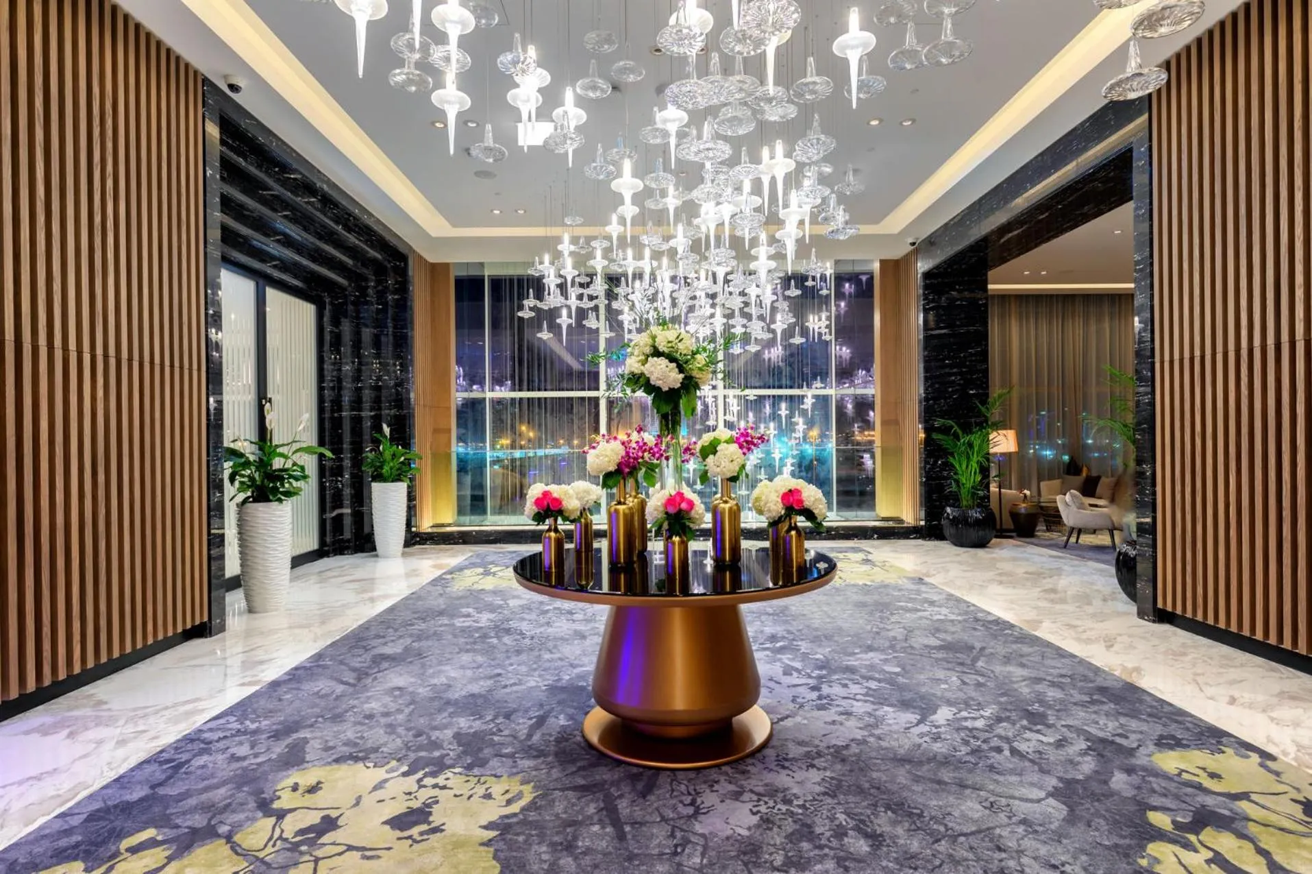 Lobby or reception in Taj Jumeirah Lakes Towers