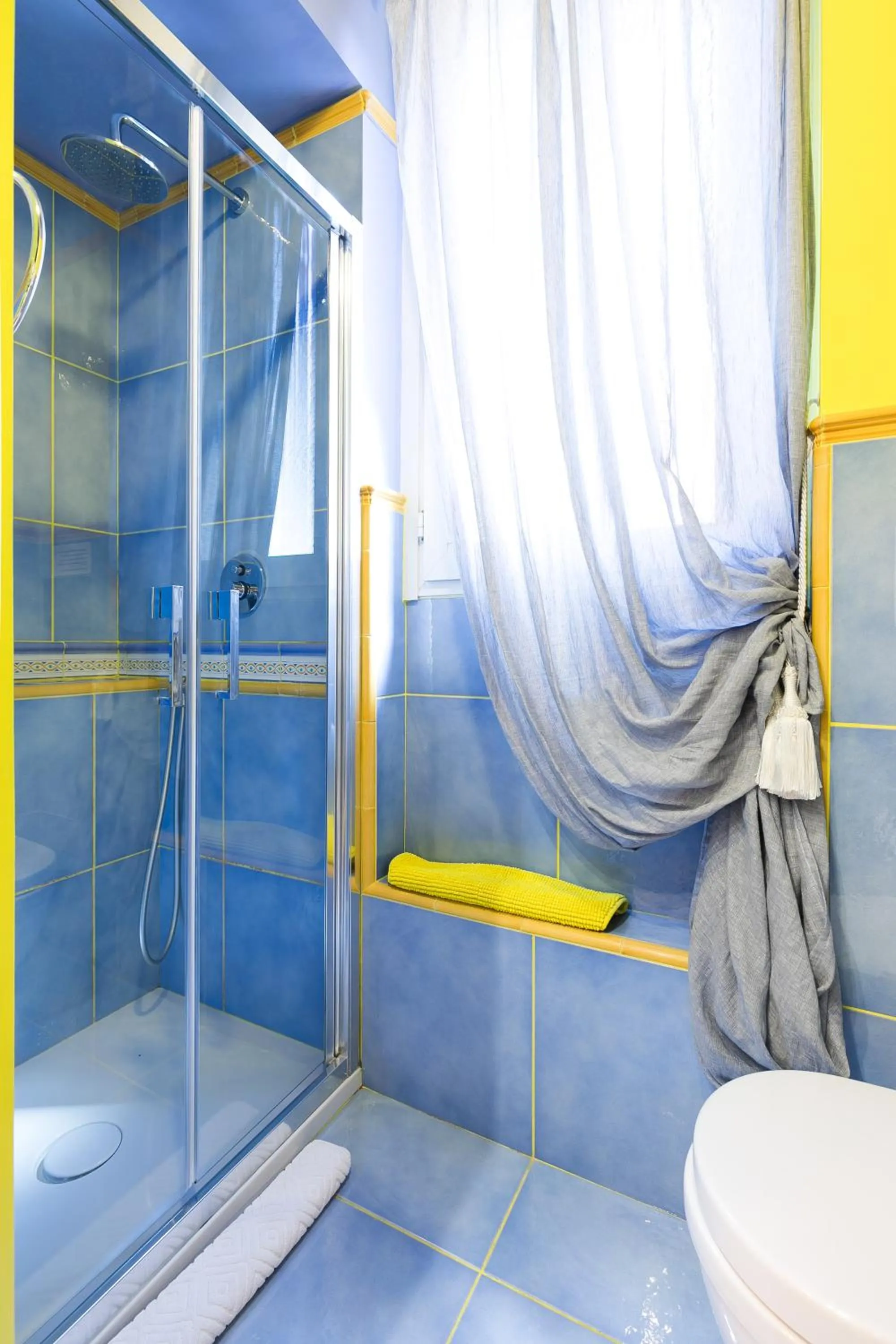 Shower in Appartamenti MarcoAurelio49