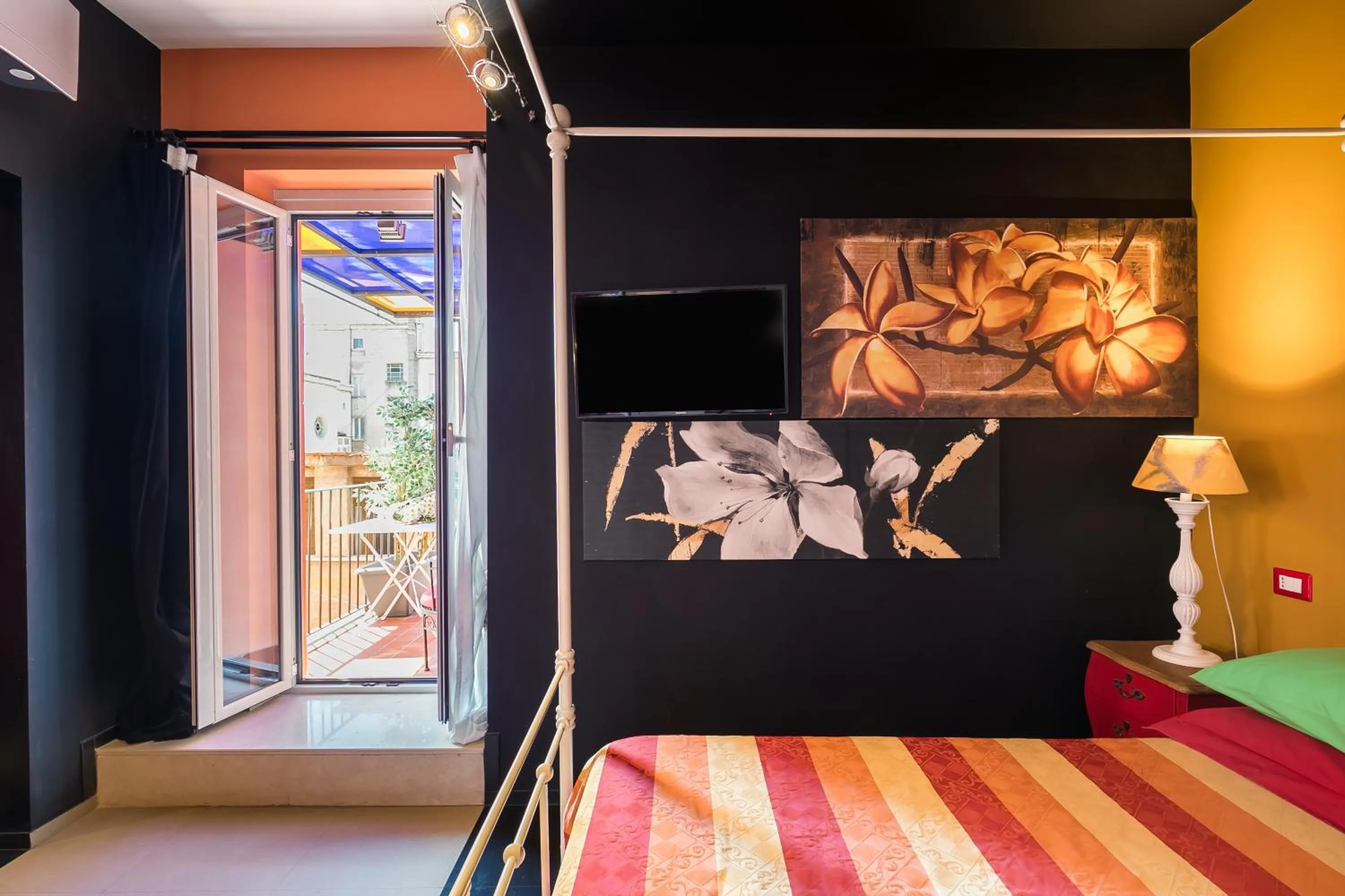 TV and multimedia, Bed in Appartamenti MarcoAurelio49