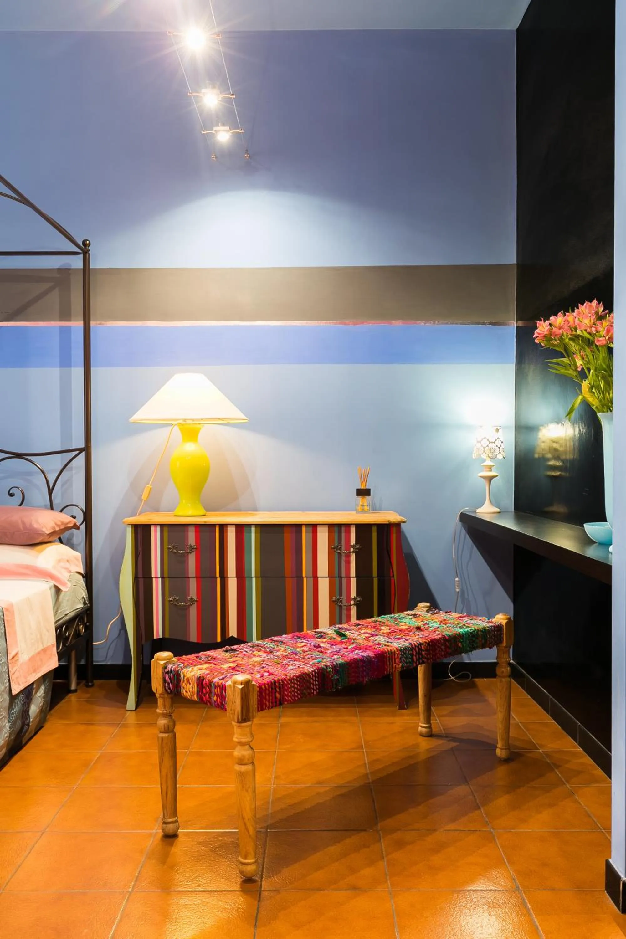 Decorative detail, Bed in Appartamenti MarcoAurelio49