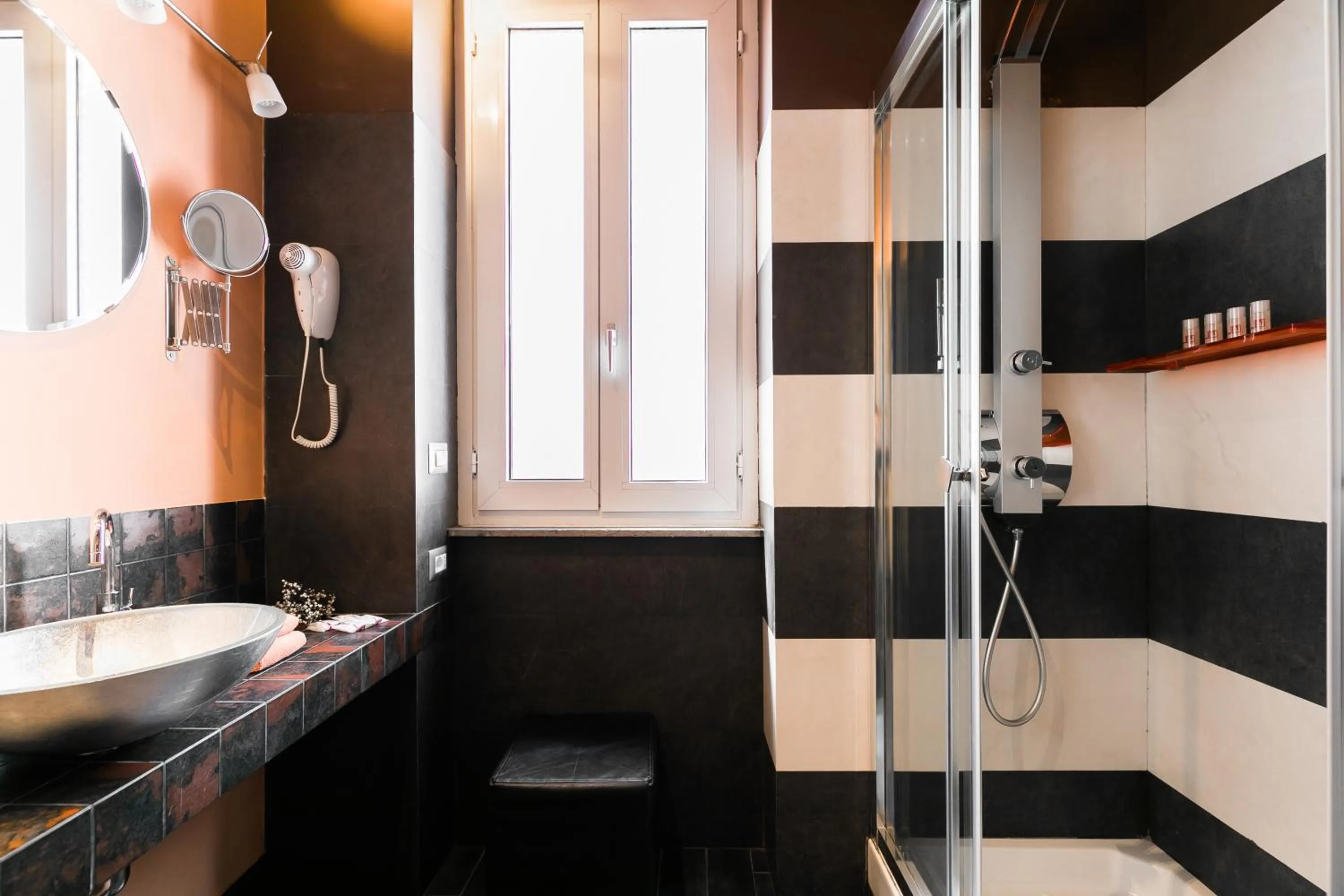 Shower in Appartamenti MarcoAurelio49