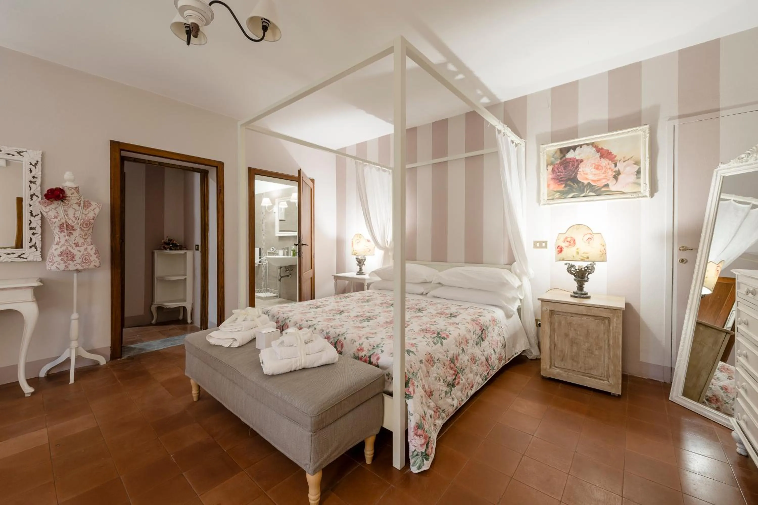 Bed in Giardino della Pieve Relais- Adult Only
