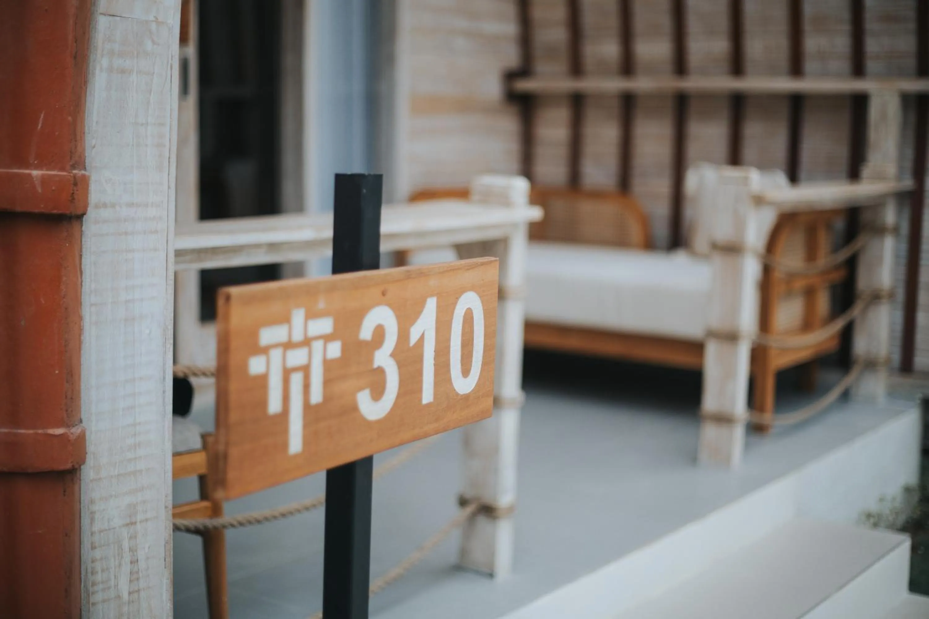 Seating area, Bed in Ratan Uluwatu Hotel and Villas