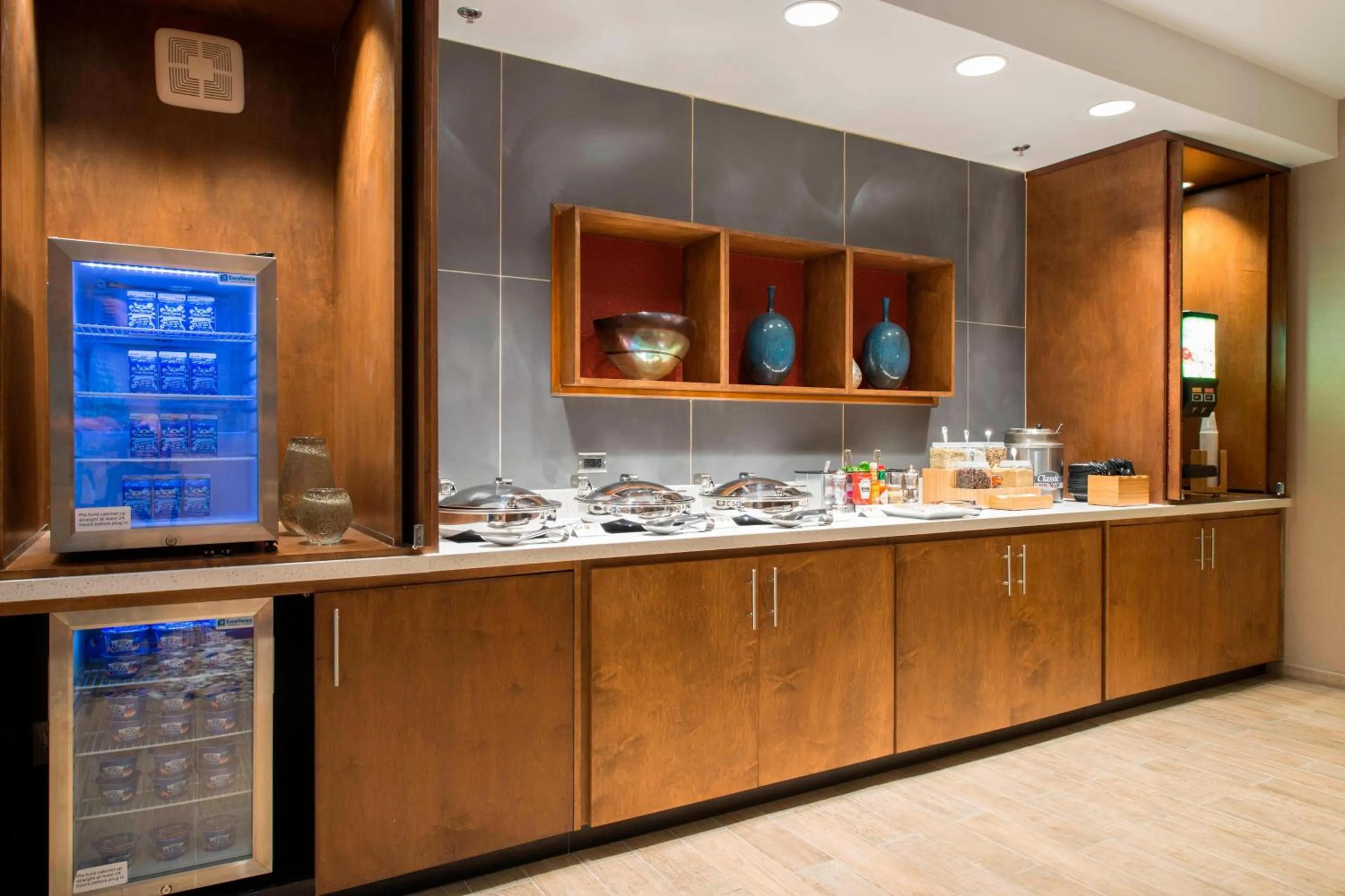 Breakfast in SpringHill Suites by Marriott San Antonio Downtown-Riverwalk Area