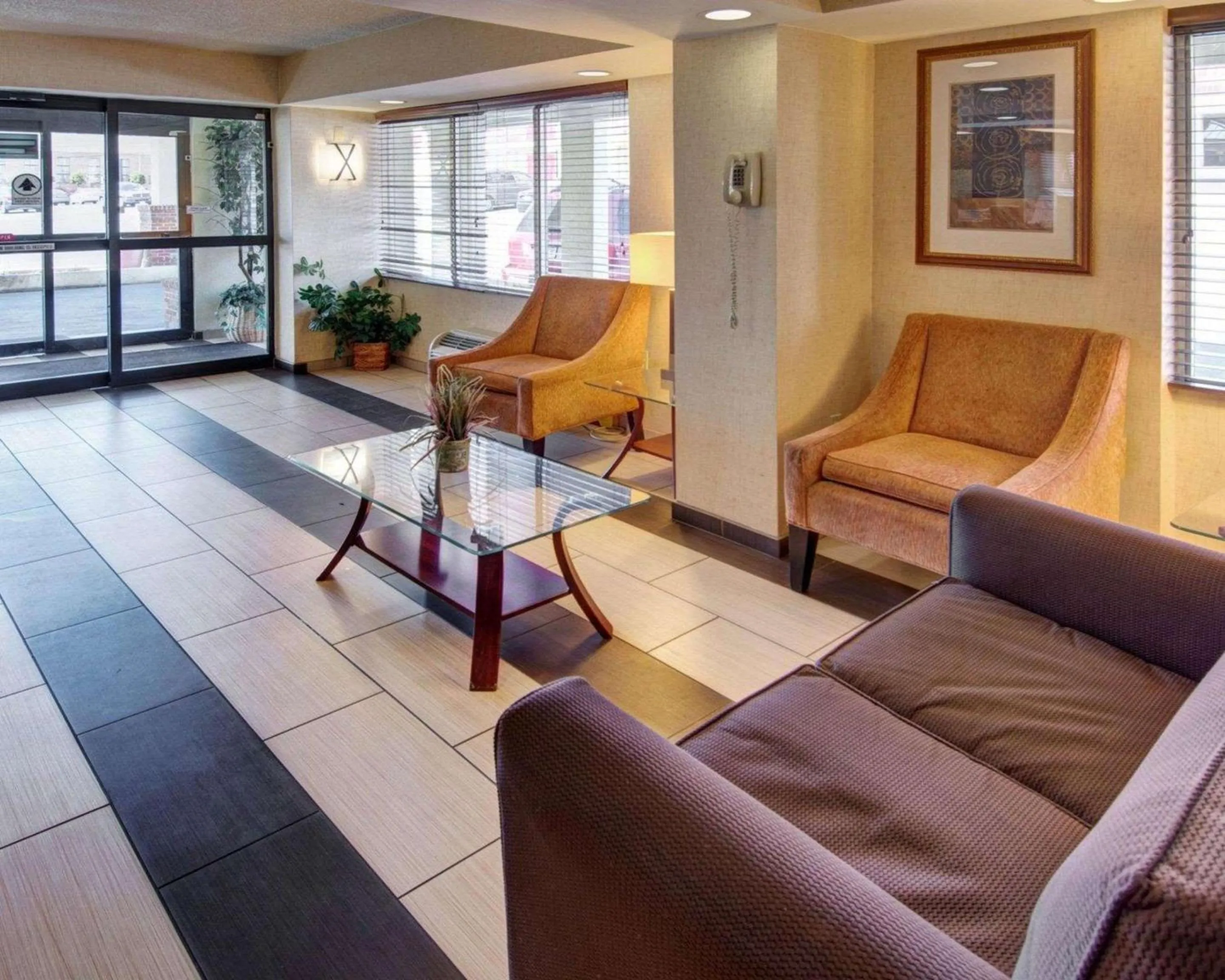 Lobby or reception in Quality Inn Takoma Park