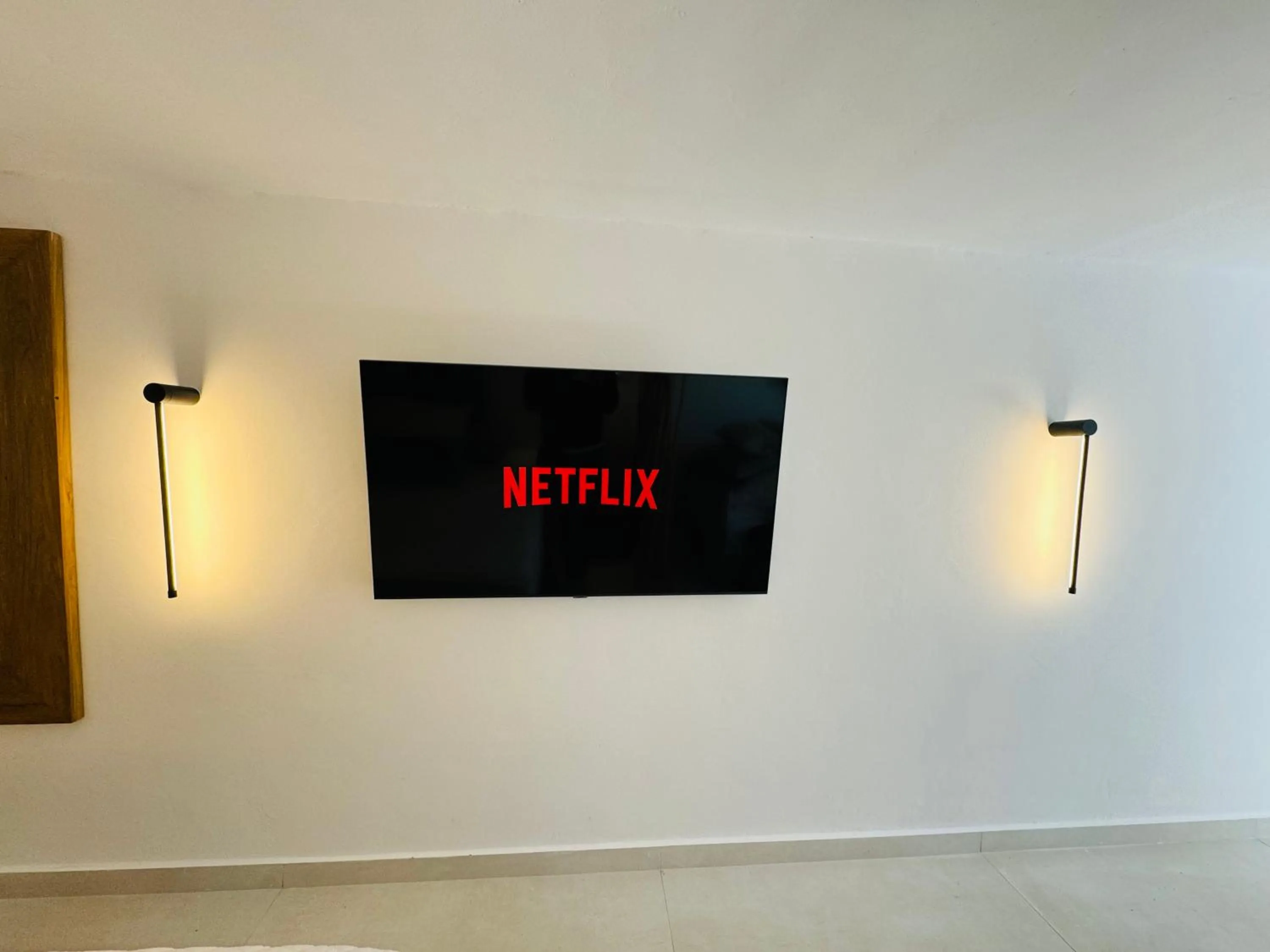 TV and multimedia in Sofos Suites Mykonos