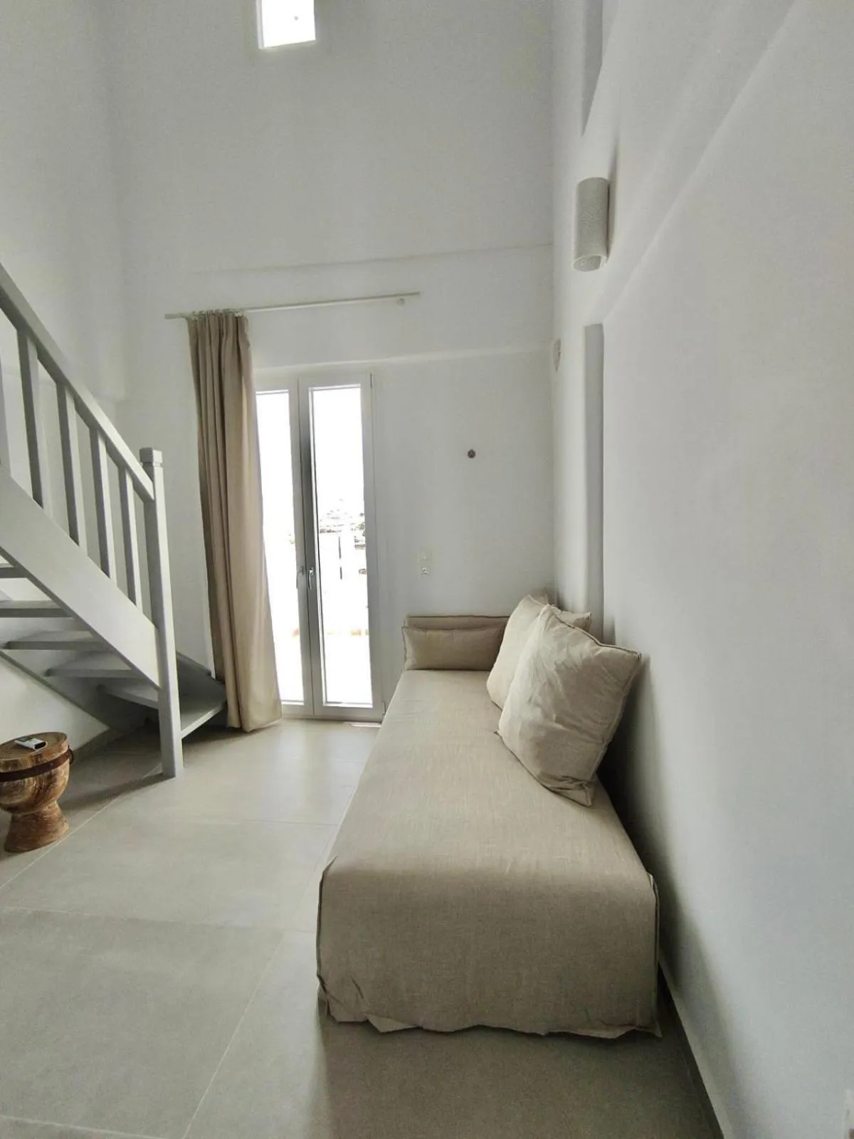 Photo of the whole room, Bed in Sofos Suites Mykonos