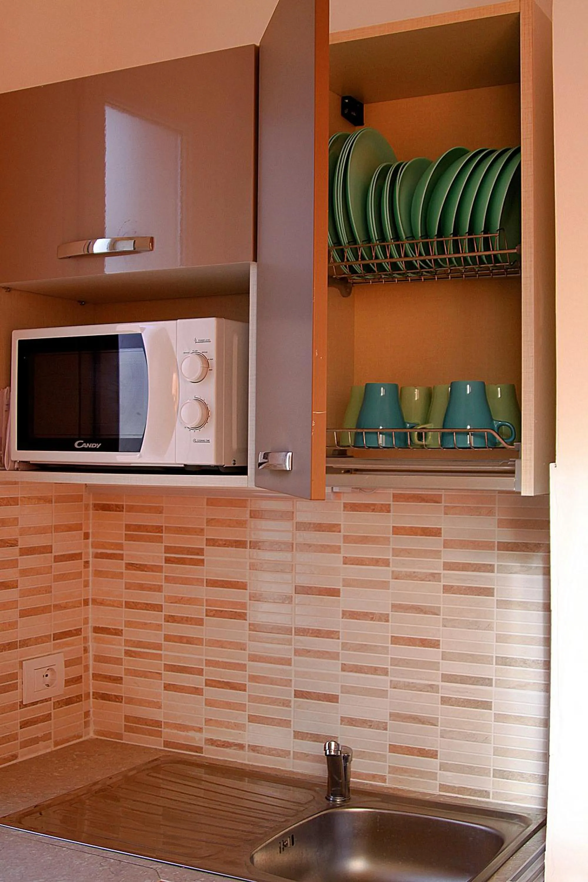 Kitchen or kitchenette in Santa Barbara hotel & apartments