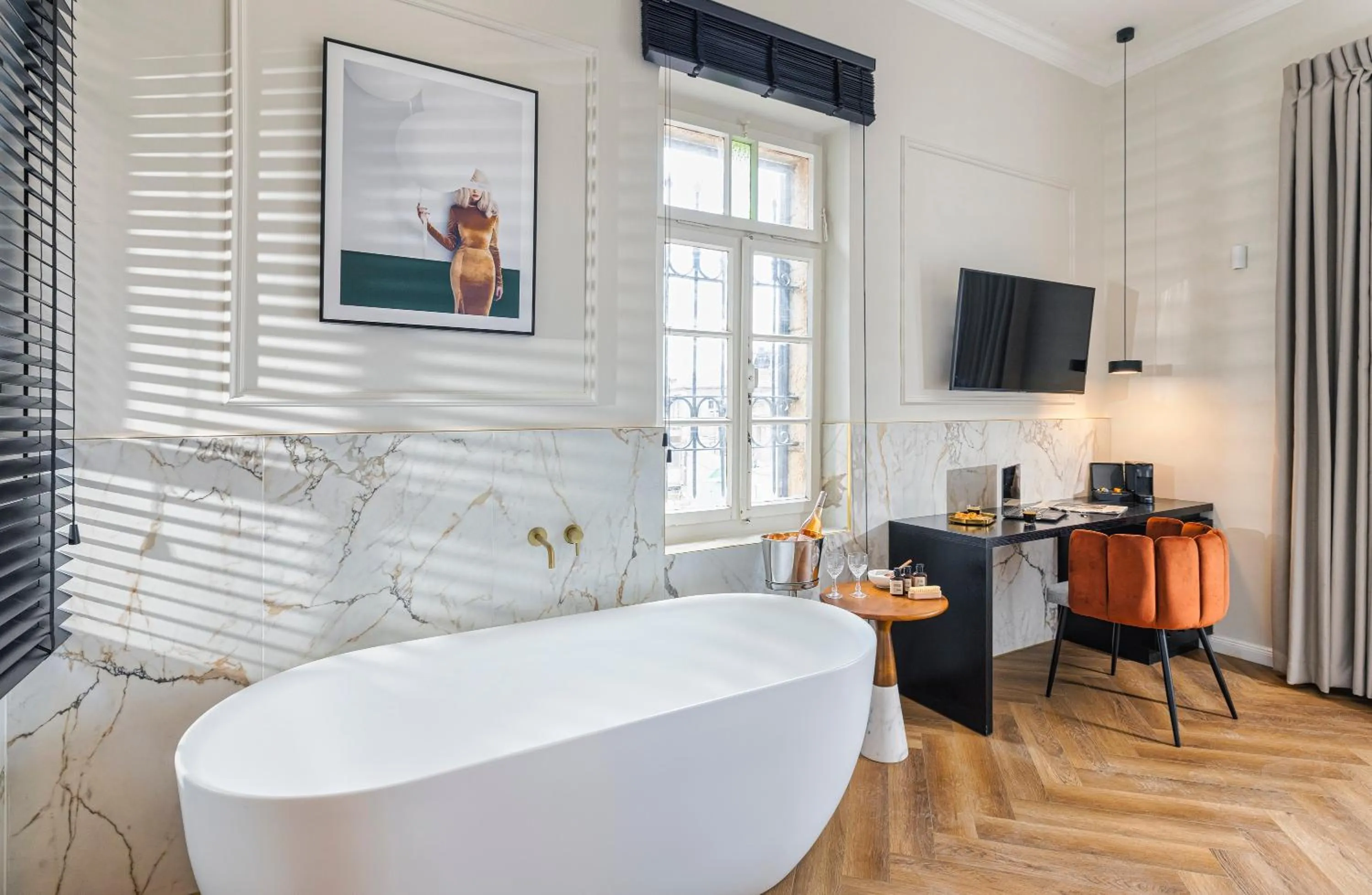 Bath in Villa Albi - Machne Yehuda Hotel