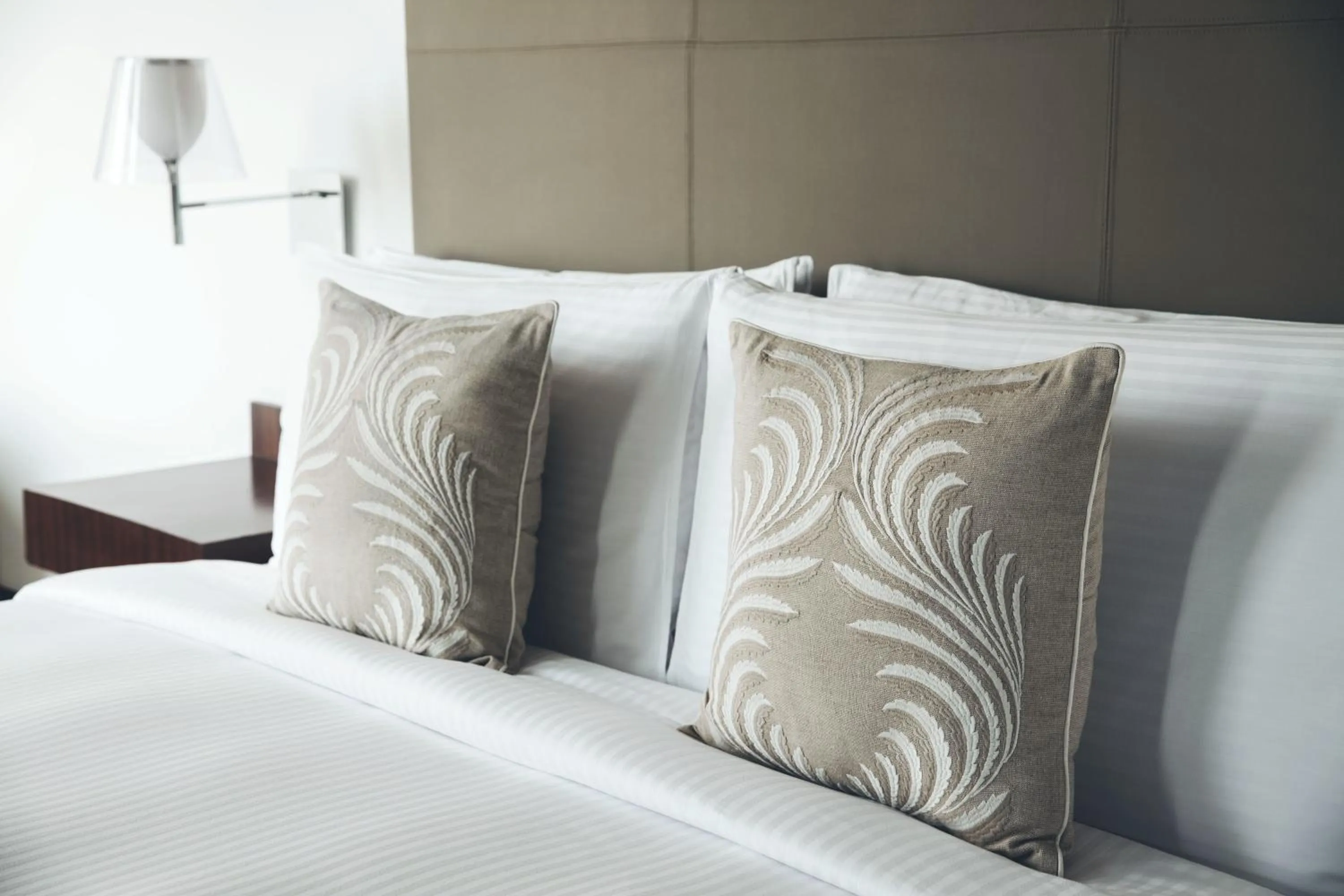 Bed in The Anya Hotel-Golf Course Road