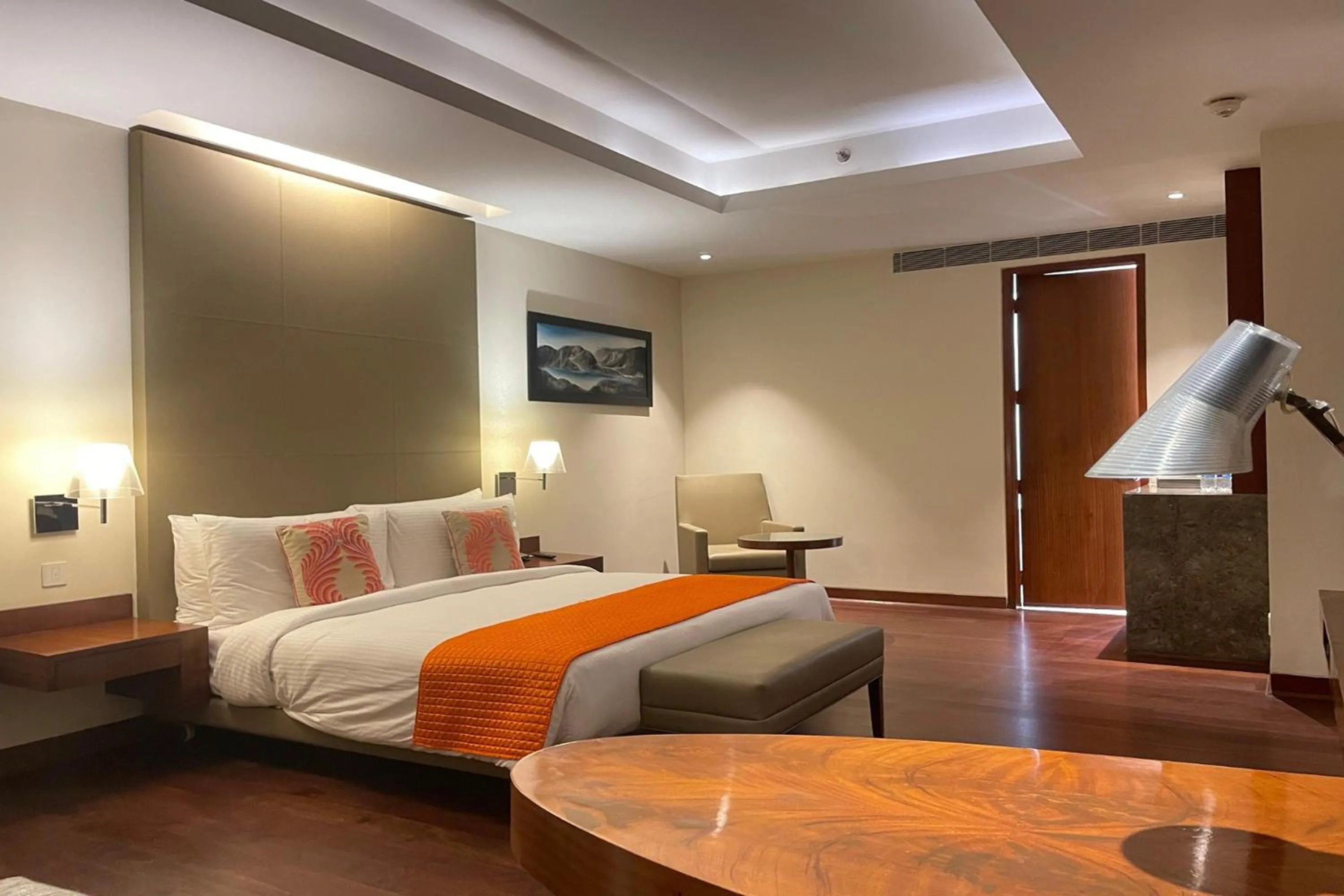 Bed in The Anya Hotel-Golf Course Road