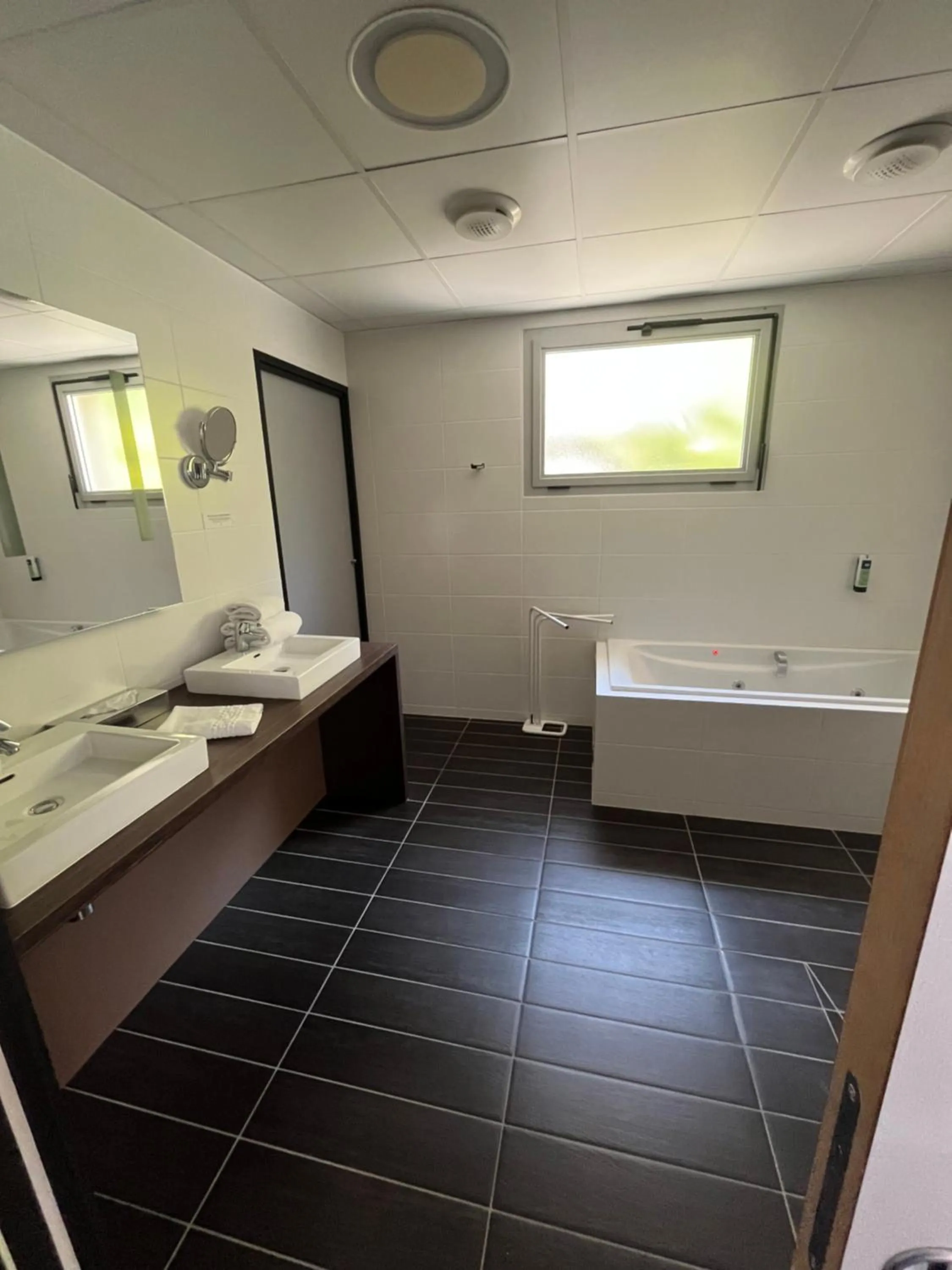 Logis Hôtel Victor Hugo & Spa