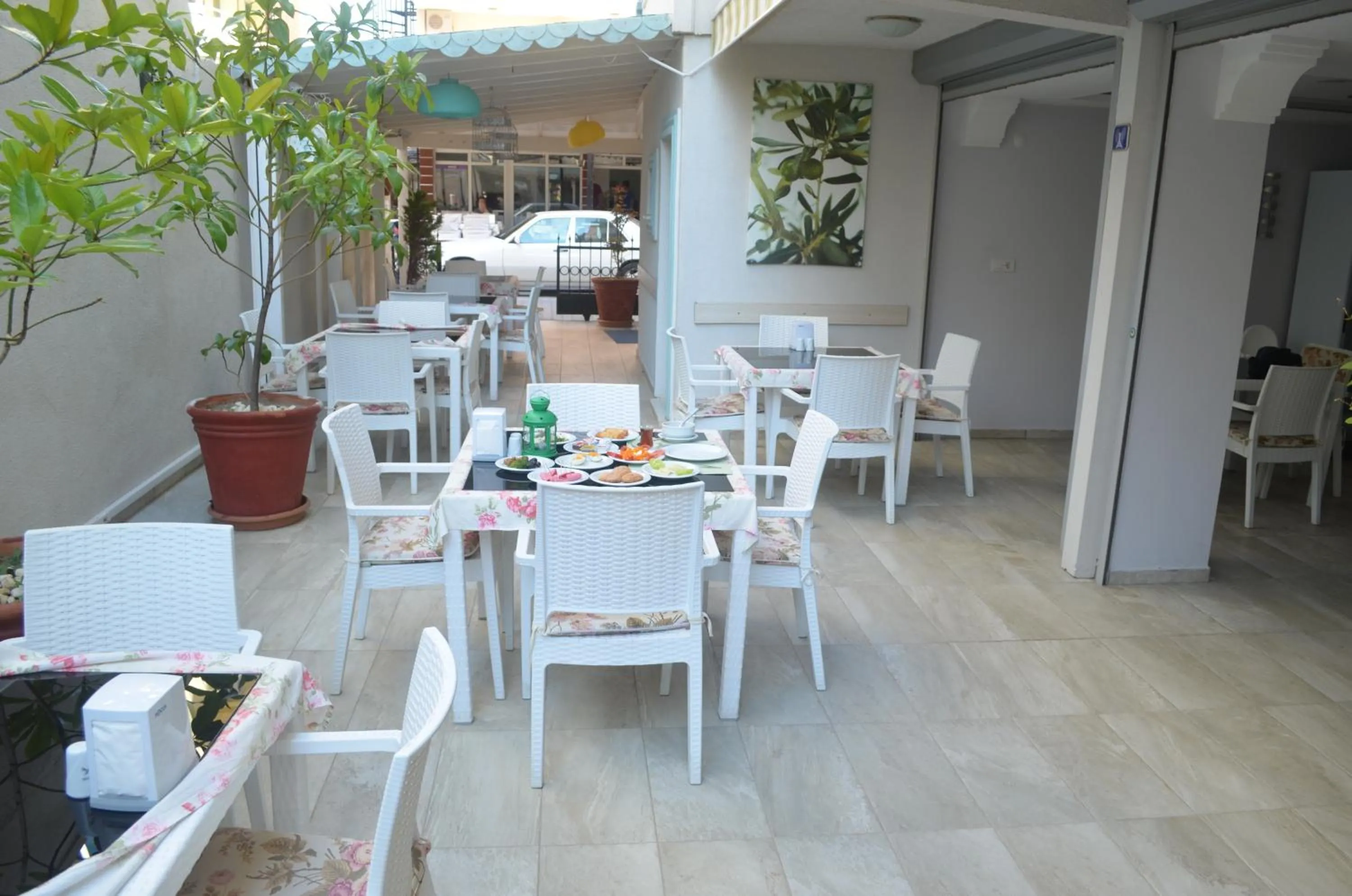 Restaurant/places to eat in Mostar Hotel
