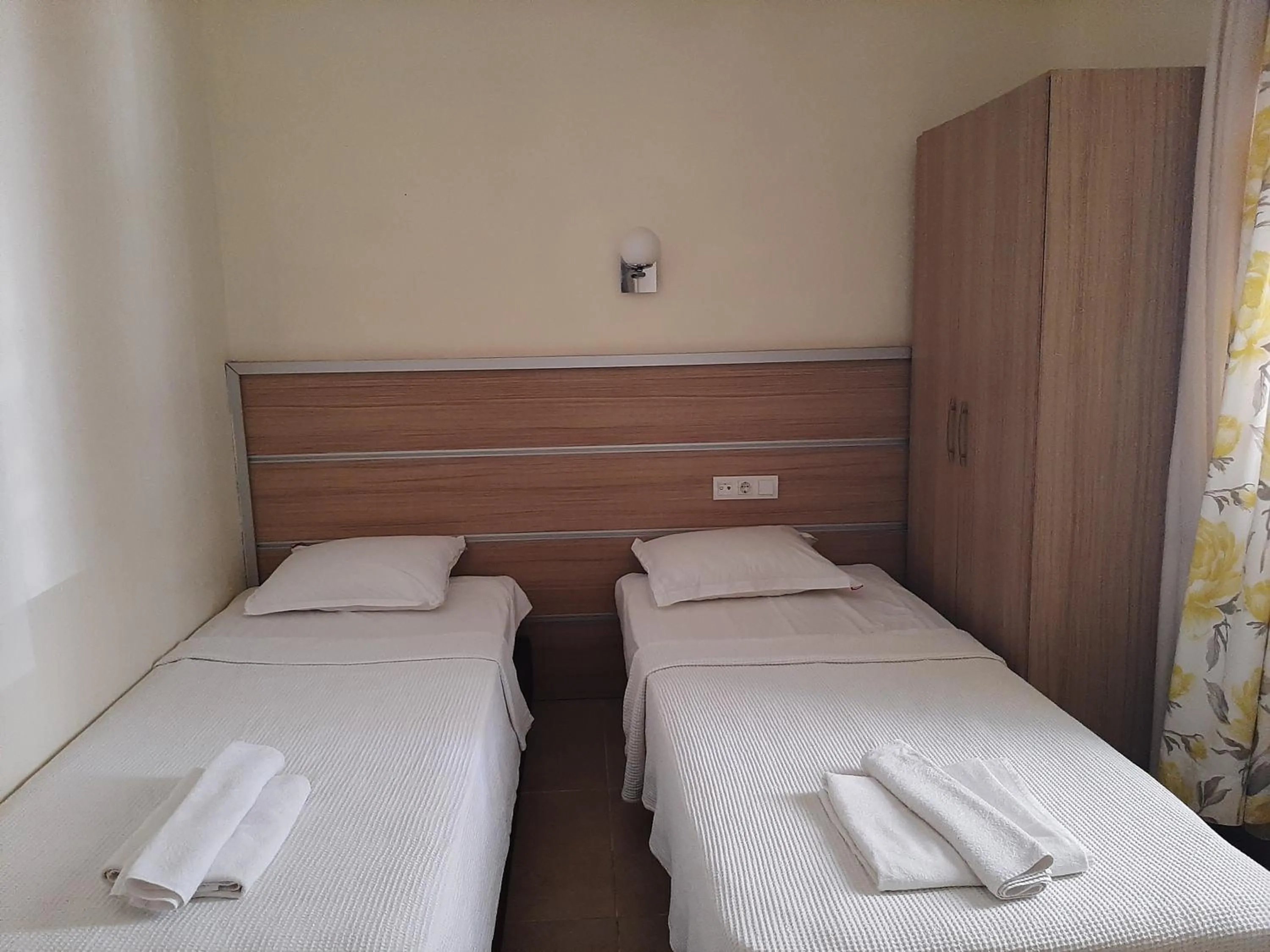 Photo of the whole room in Mostar Hotel