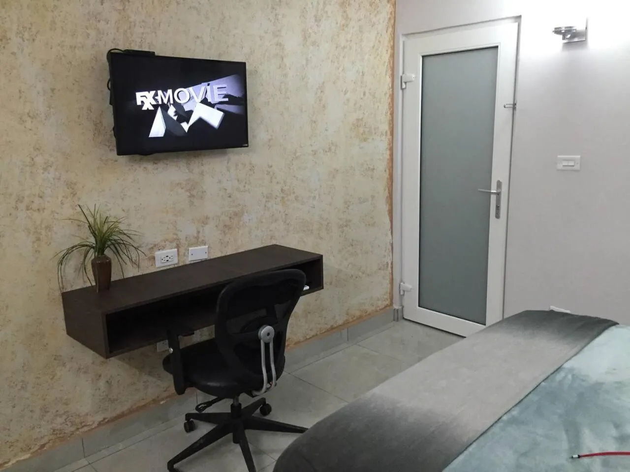 SEGOVIA STUDIO UNITS