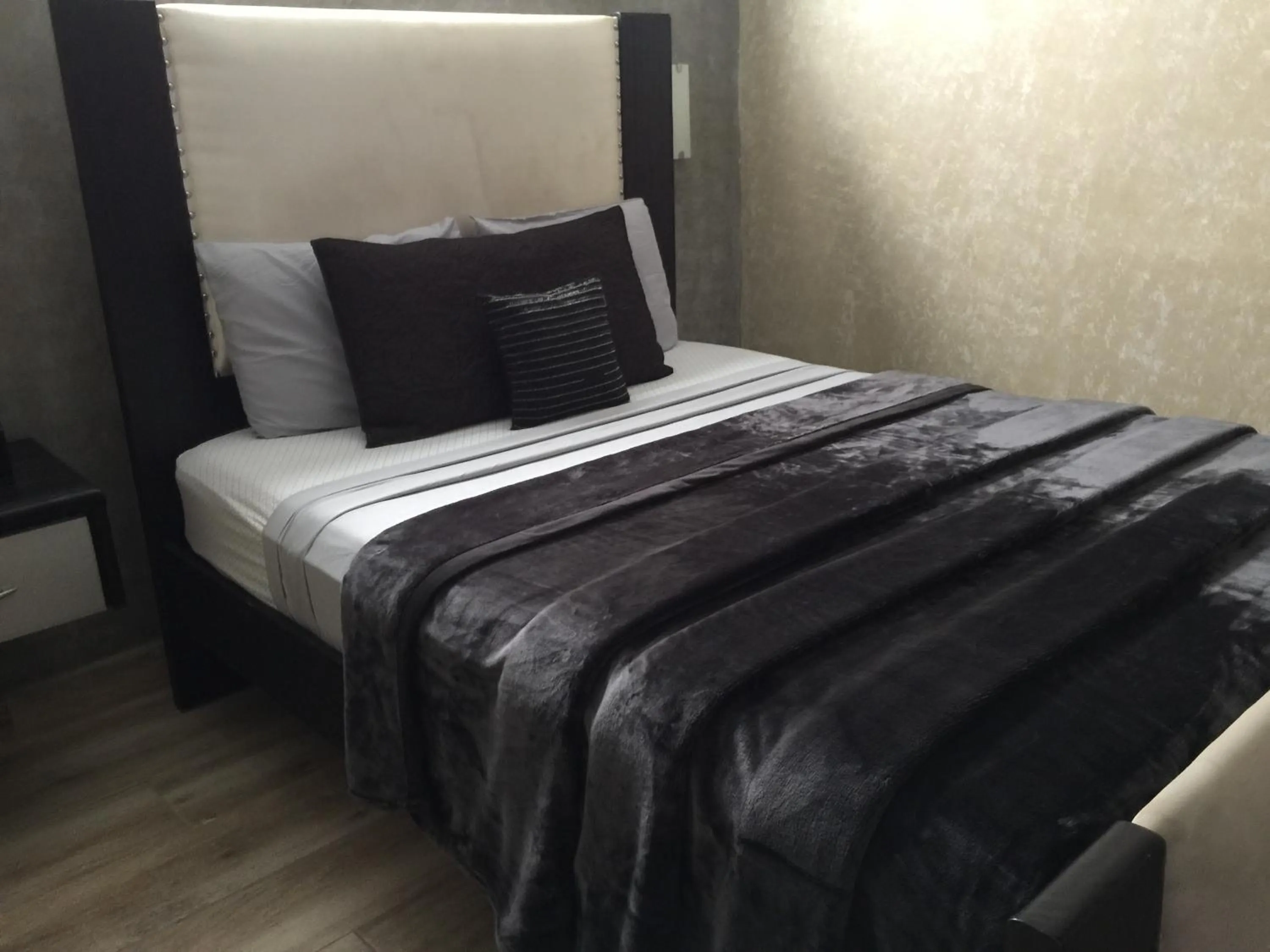 Bed in SEGOVIA STUDIO UNITS
