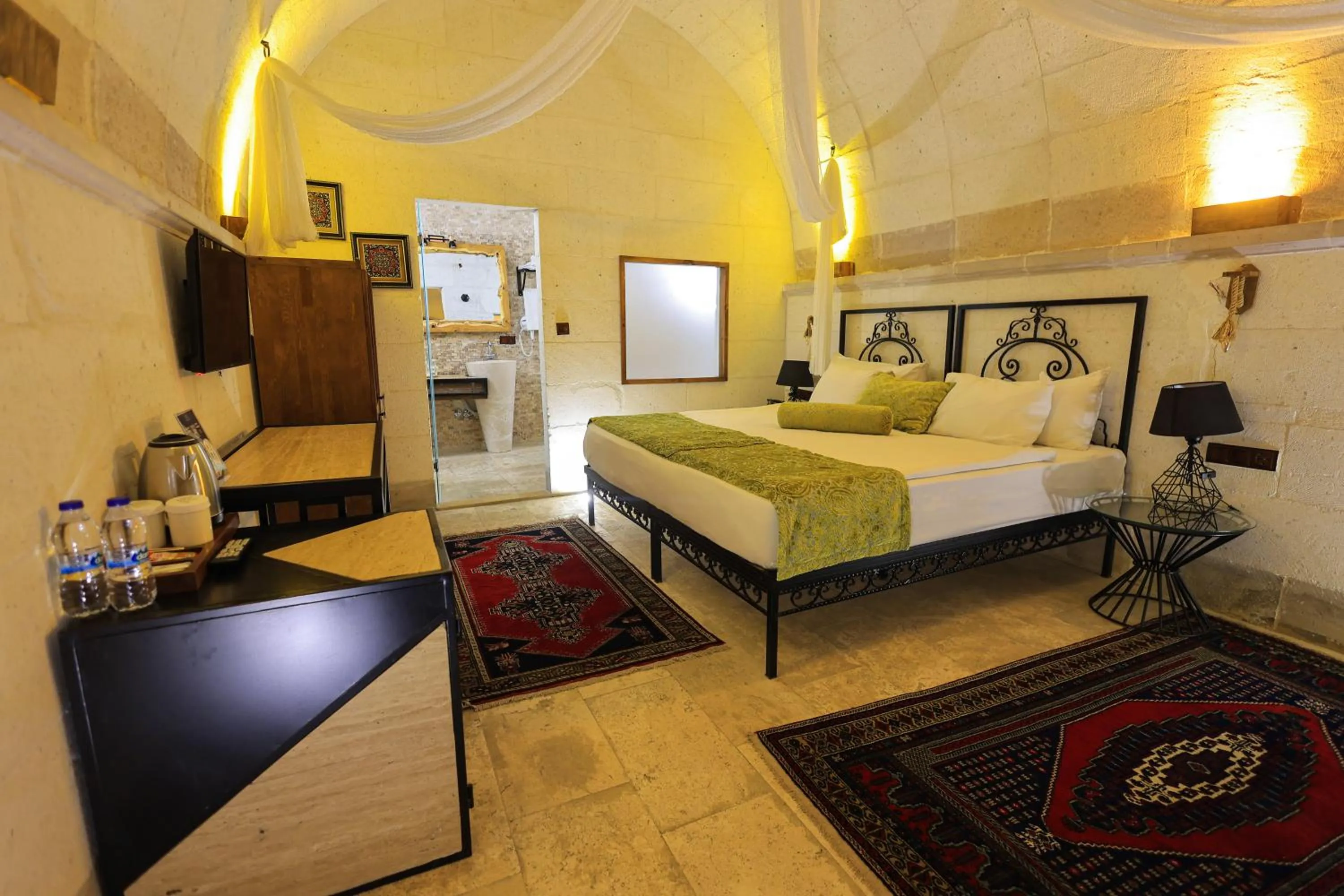 Photo of the whole room, Bed in Ortahisar Cave Hotel