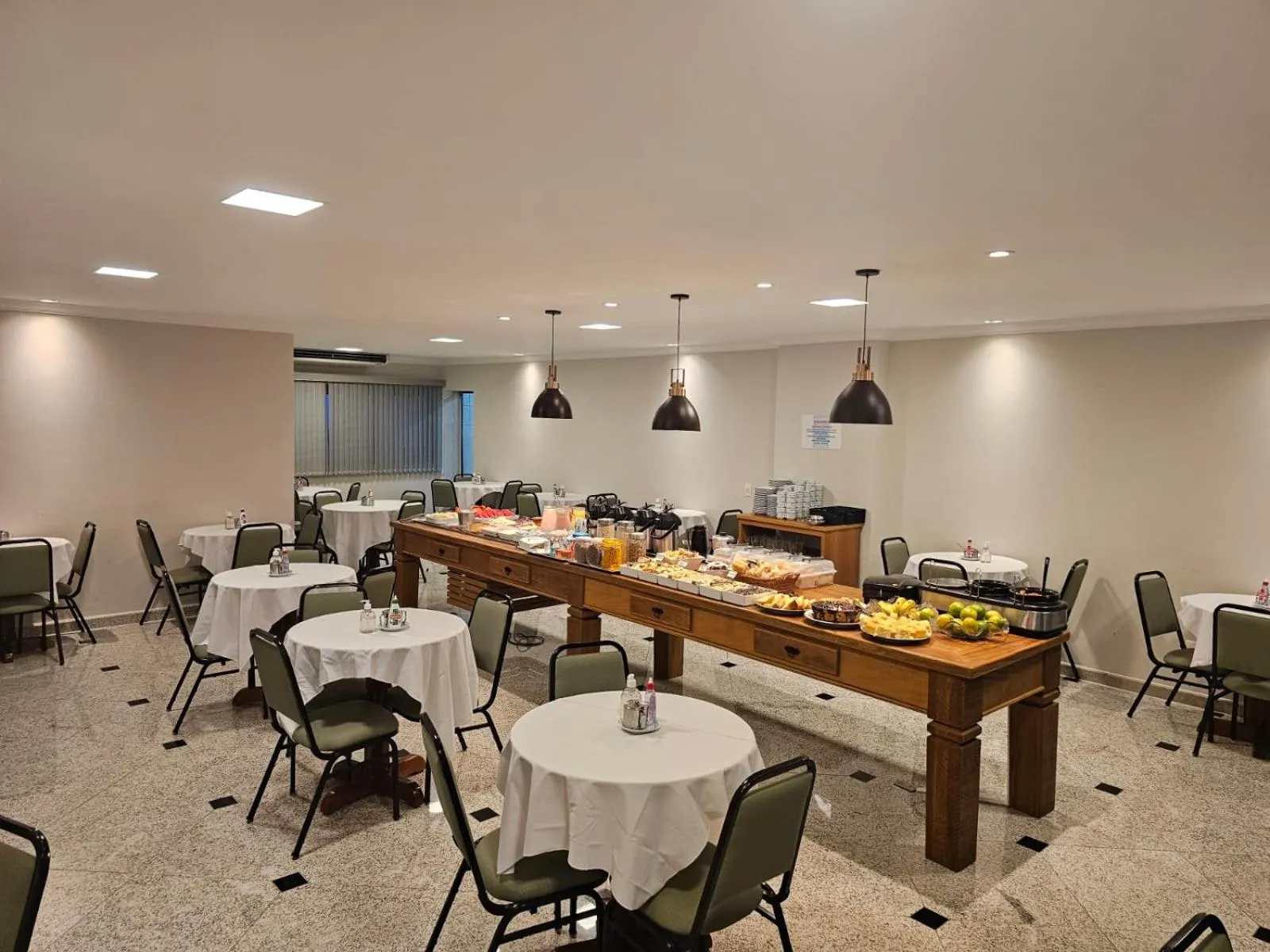 Buffet breakfast in Hotel Aquarius do Vale