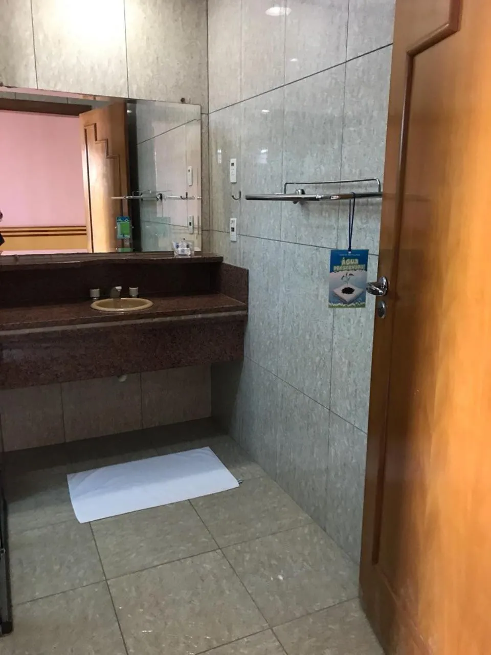 Bathroom in Hotel Aquarius do Vale