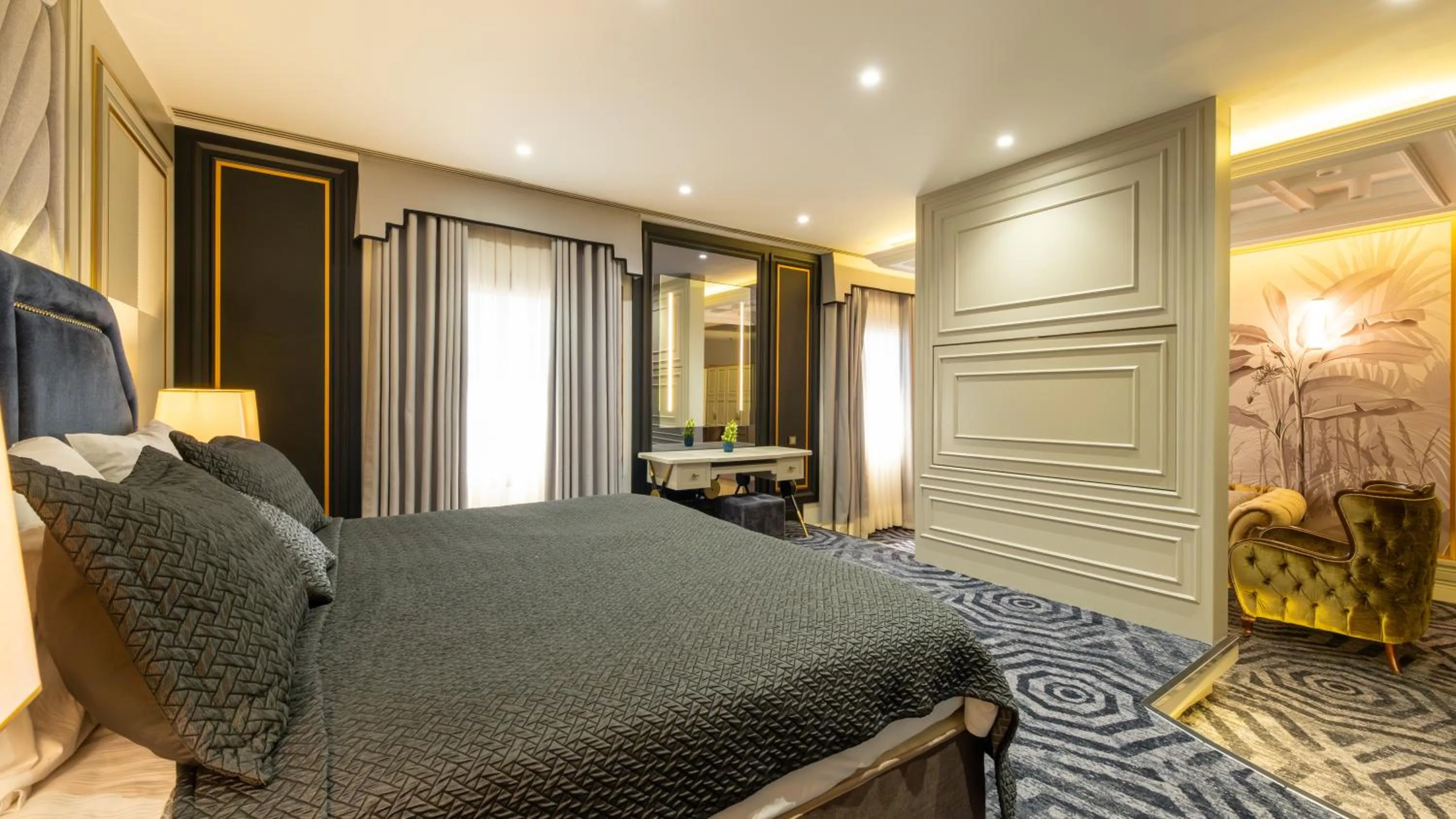 Bed in Teymur Continental Hotel