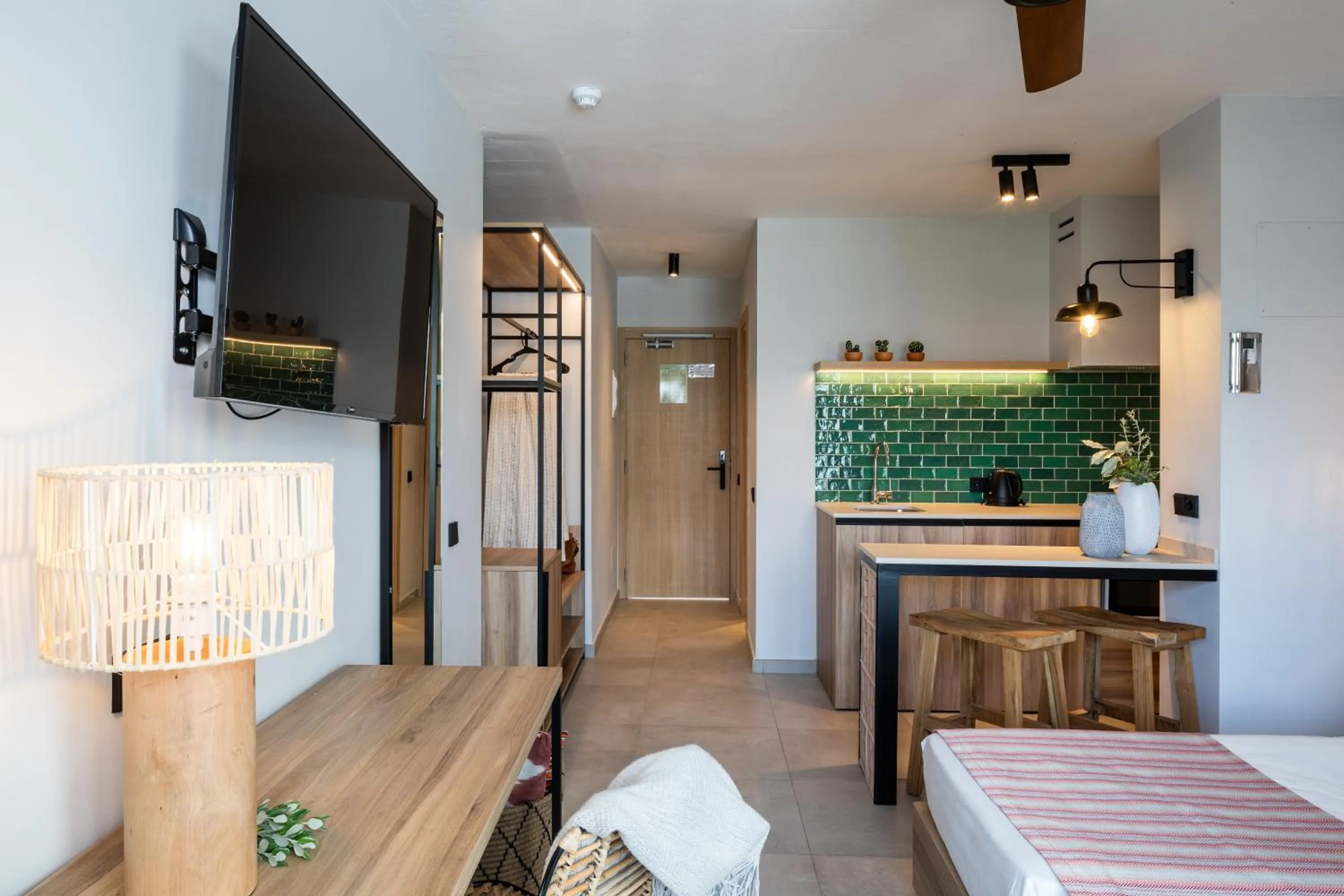 Photo of the whole room in Aparthotel Casita Blanca - Adults Only