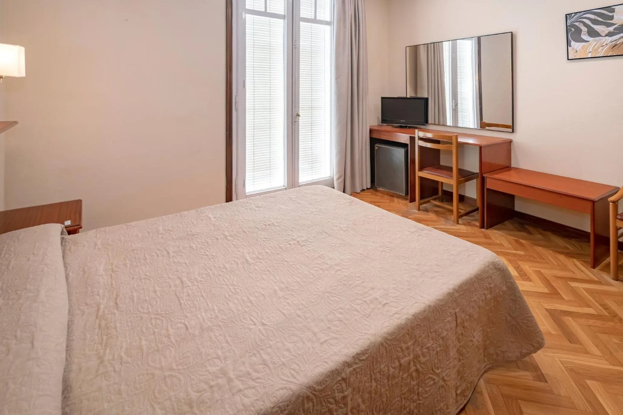 Bedroom in Hotel Niza