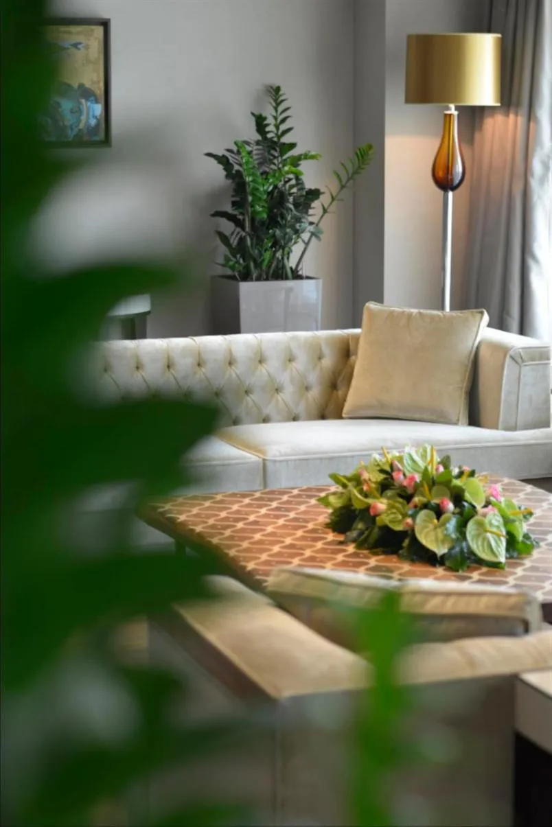 Living room in Wyndham Grand Istanbul Europe