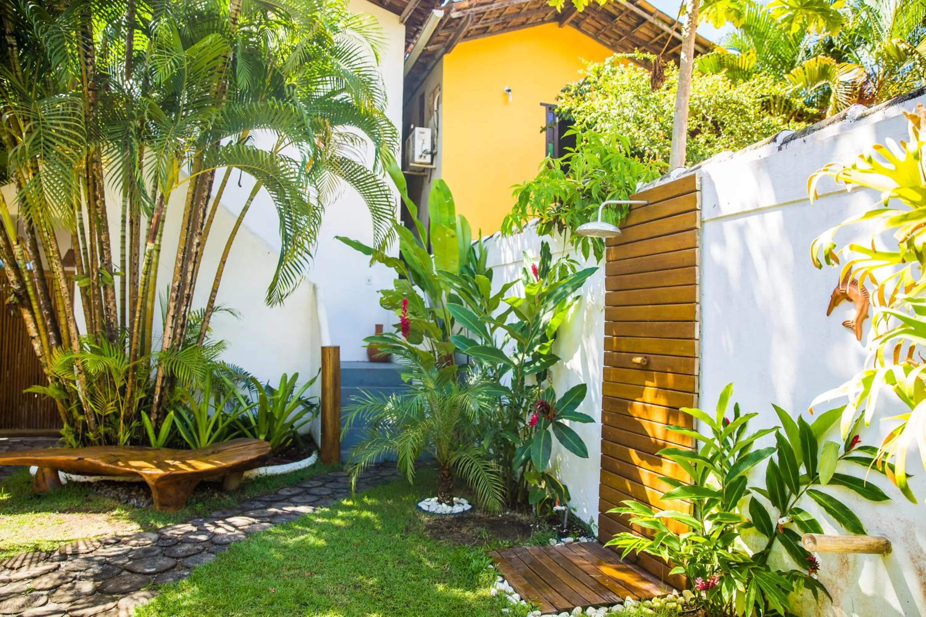 Garden view in Pousada Jequitibá