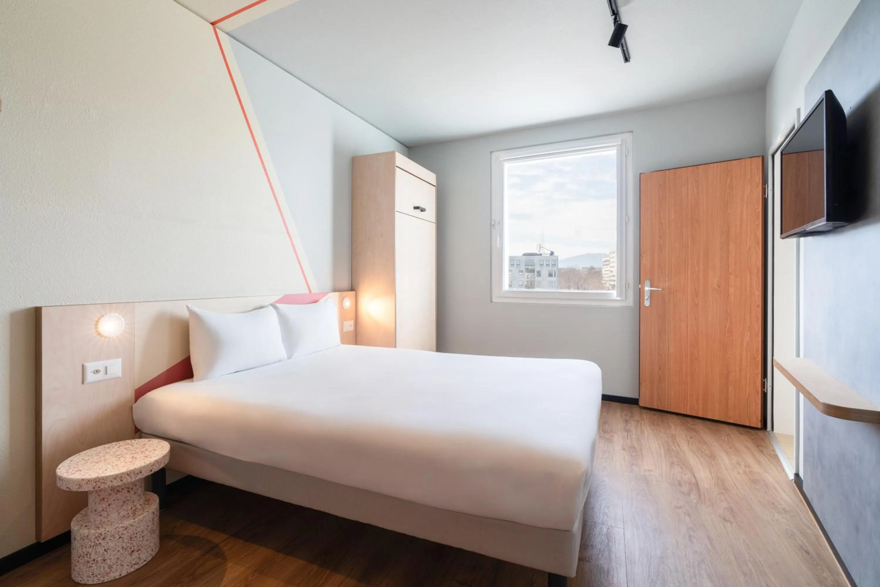 Bed in ibis budget Genève Petit-Lancy