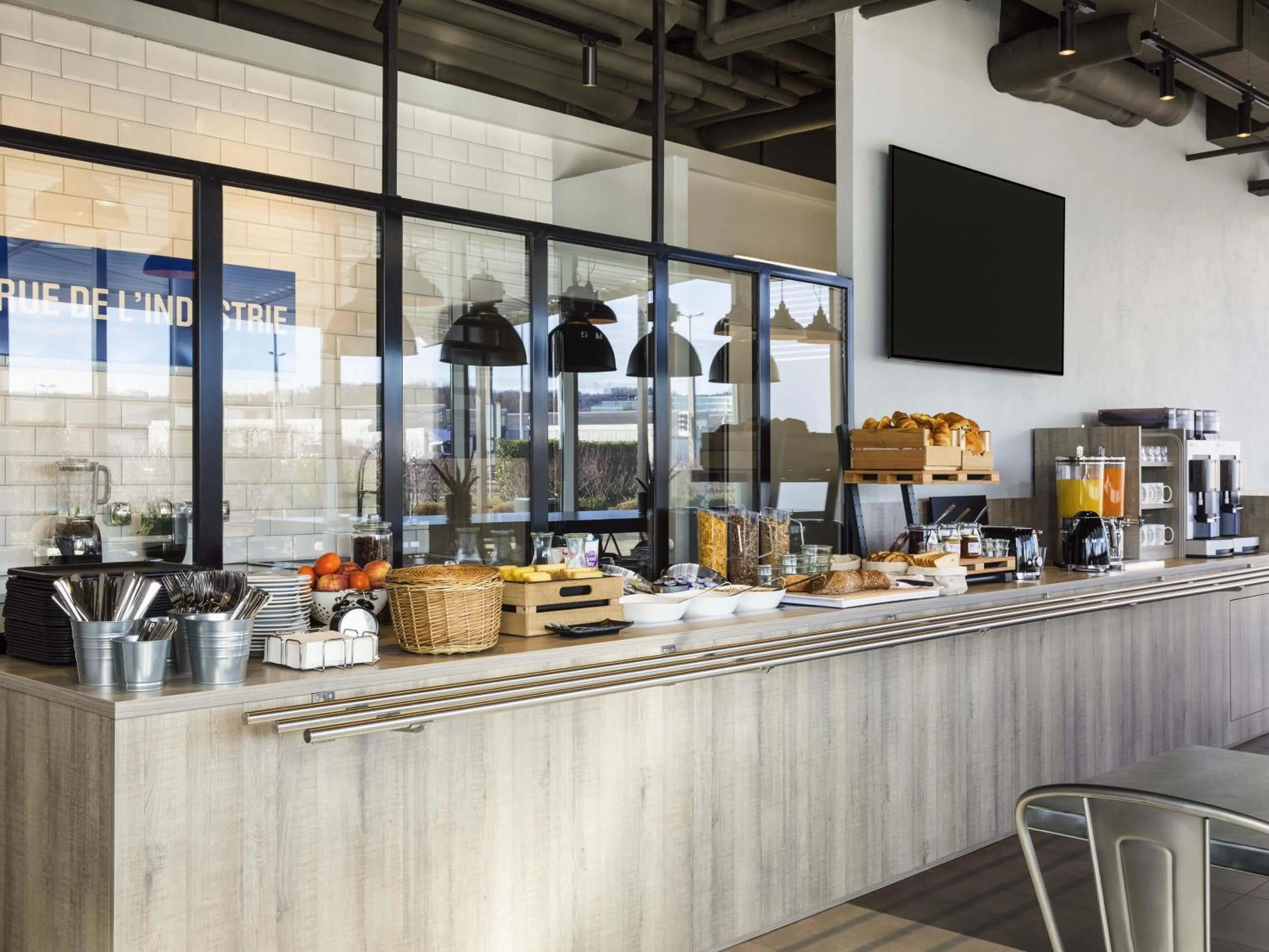 Breakfast in Ibis budget Lausanne-Bussigny