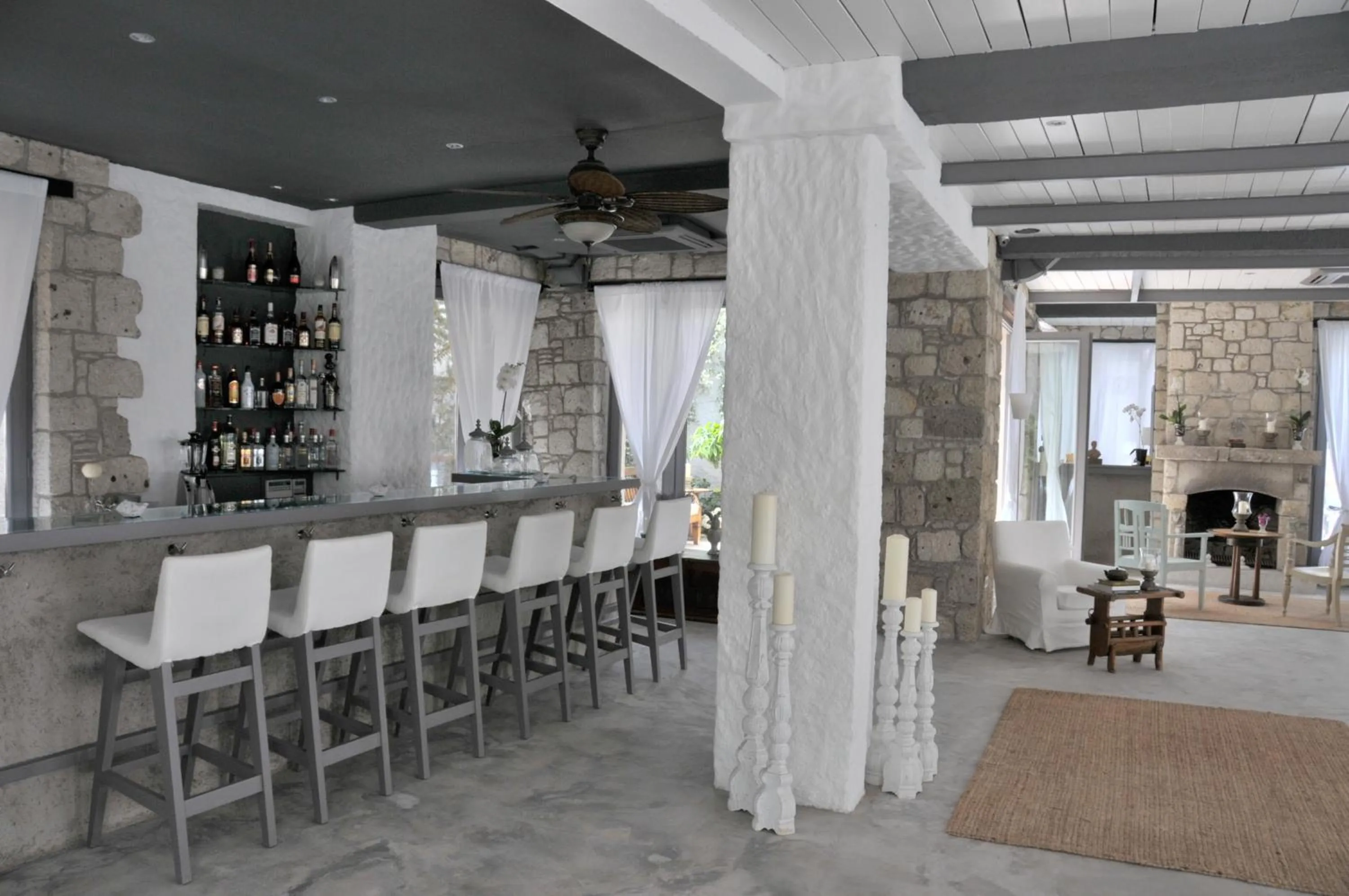 Lounge or bar in Alaçatı Ala Hotel - Special Category