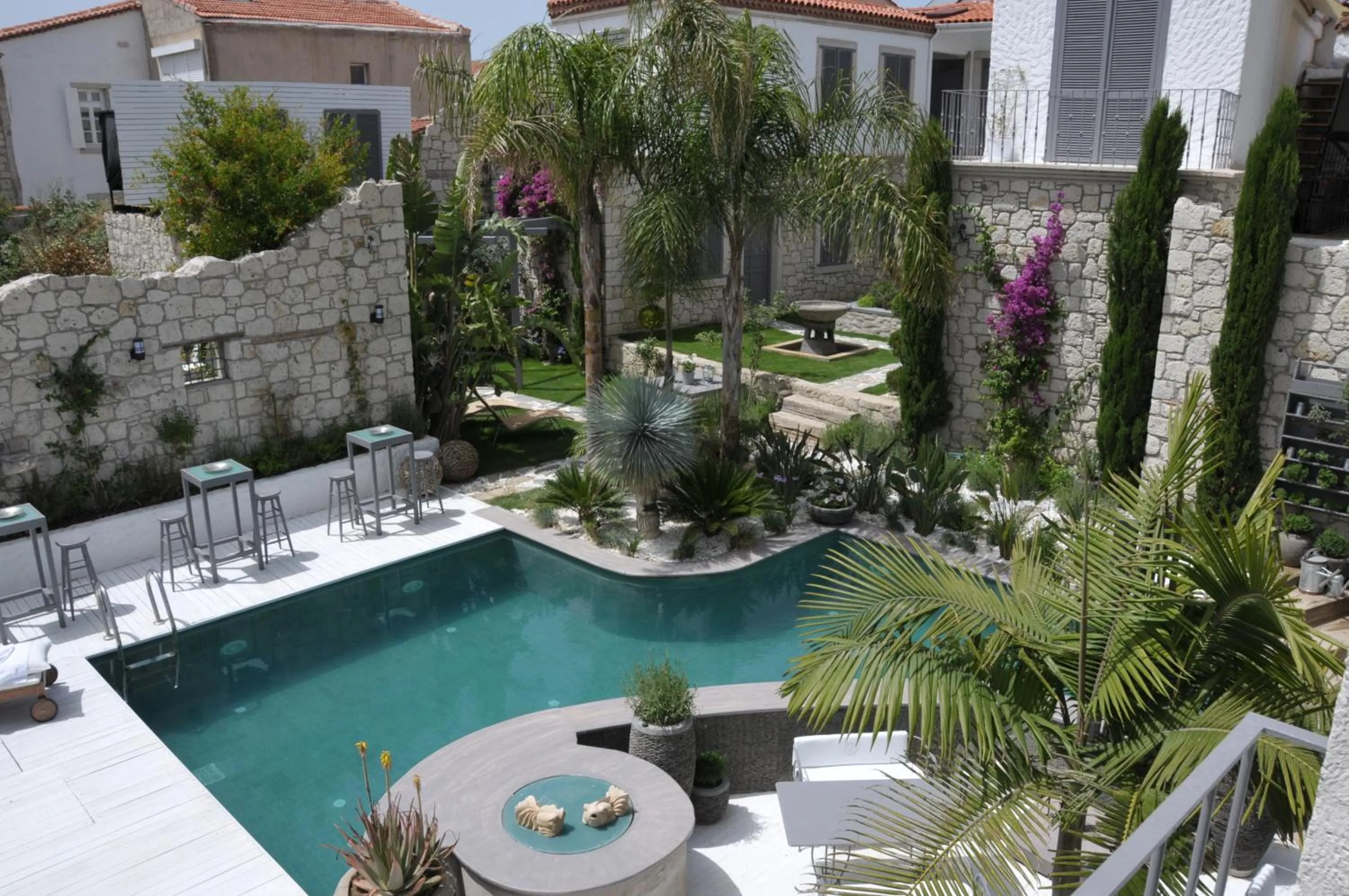 Pool view in Alaçatı Ala Hotel - Special Category