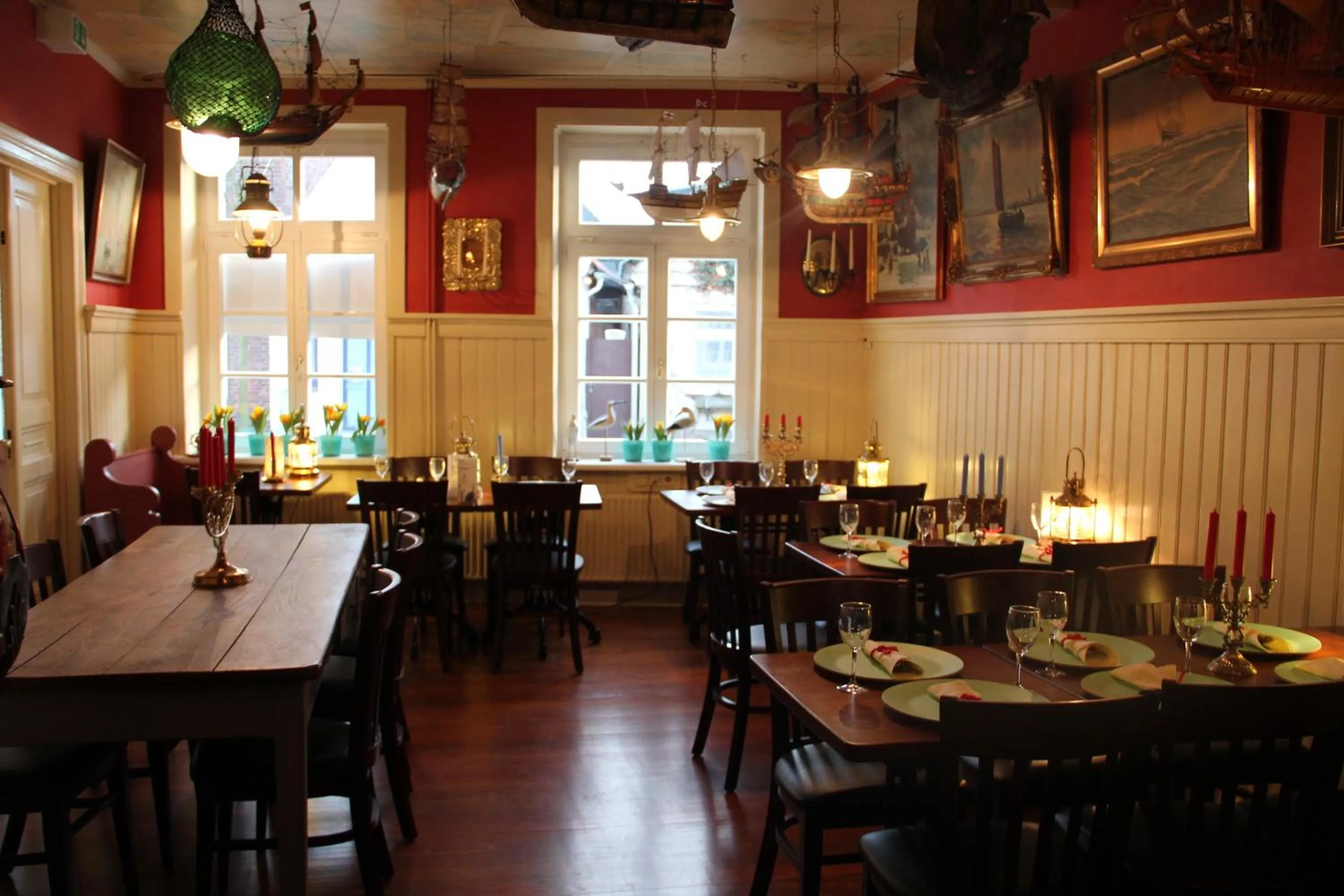 Restaurant/places to eat in Hotel Lili Marleen