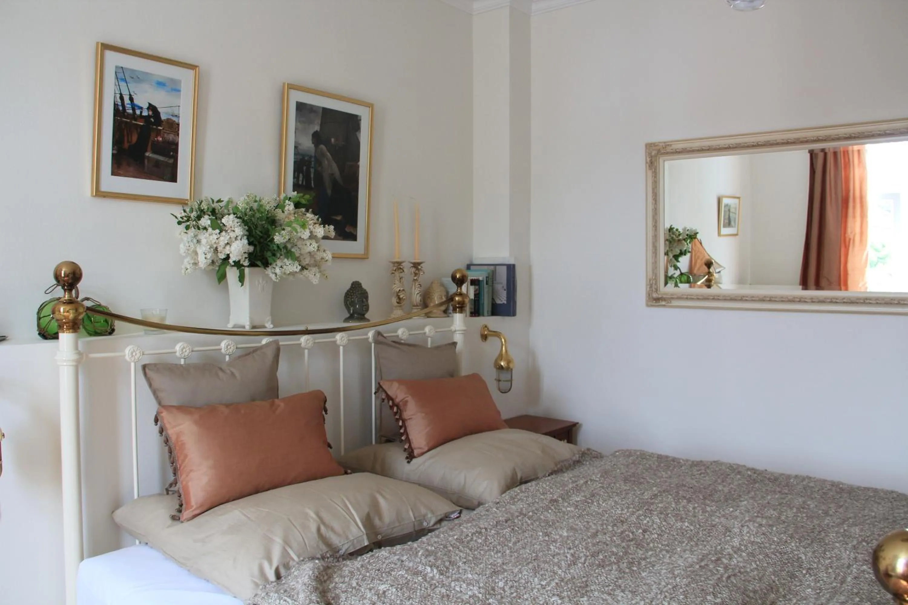 Bed in Hotel Lili Marleen