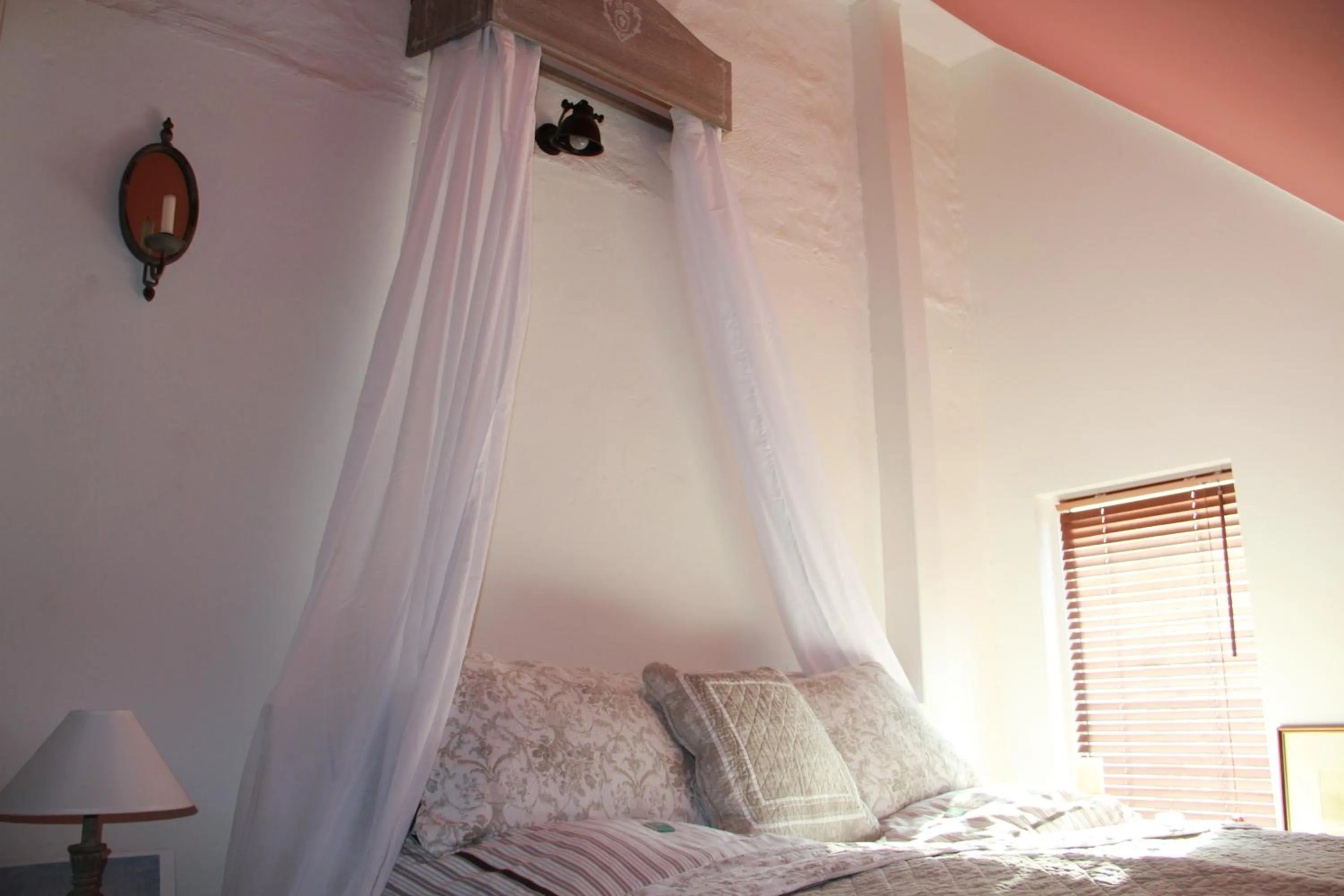 Decorative detail, Bed in Hotel Lili Marleen