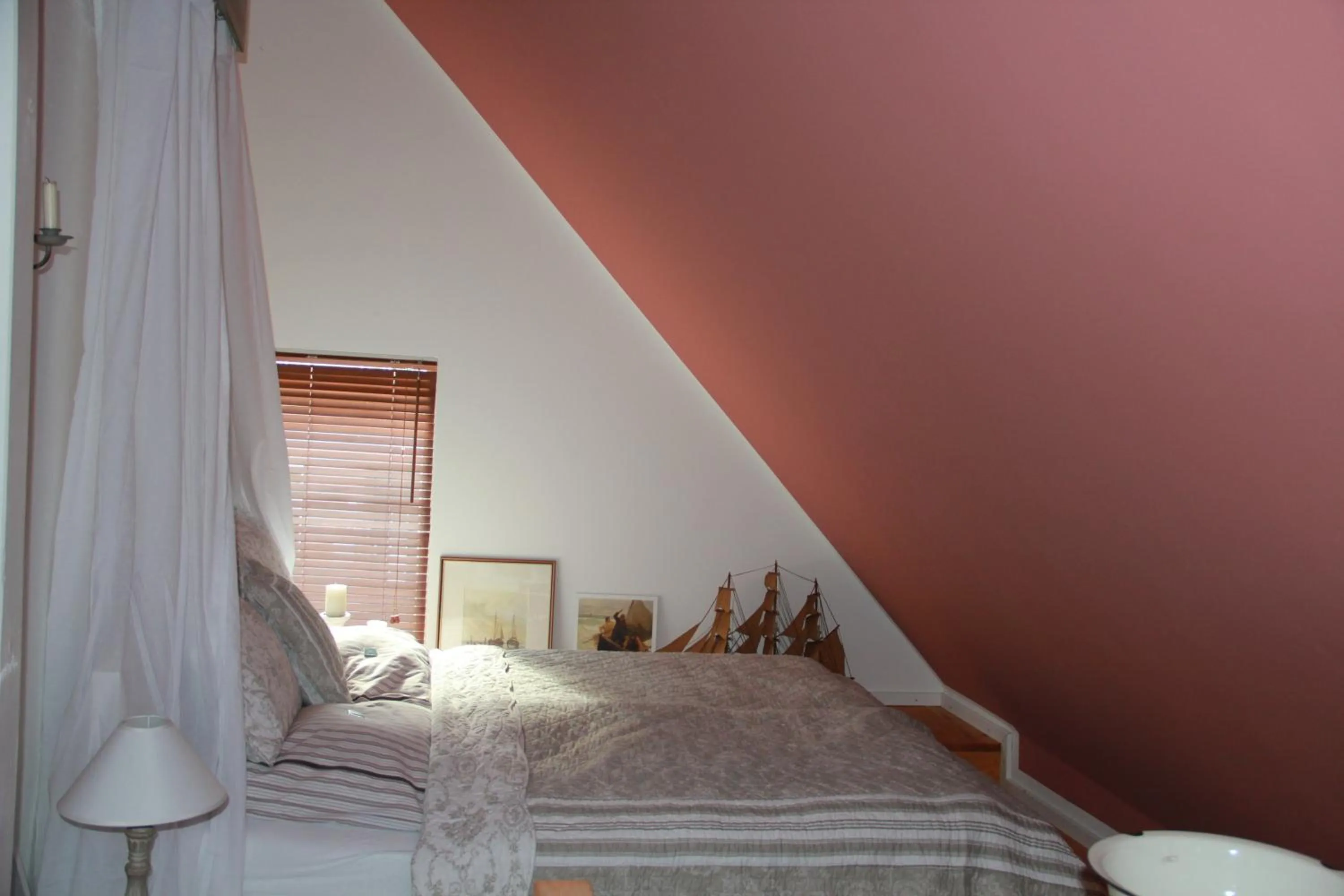 Photo of the whole room, Bed in Hotel Lili Marleen