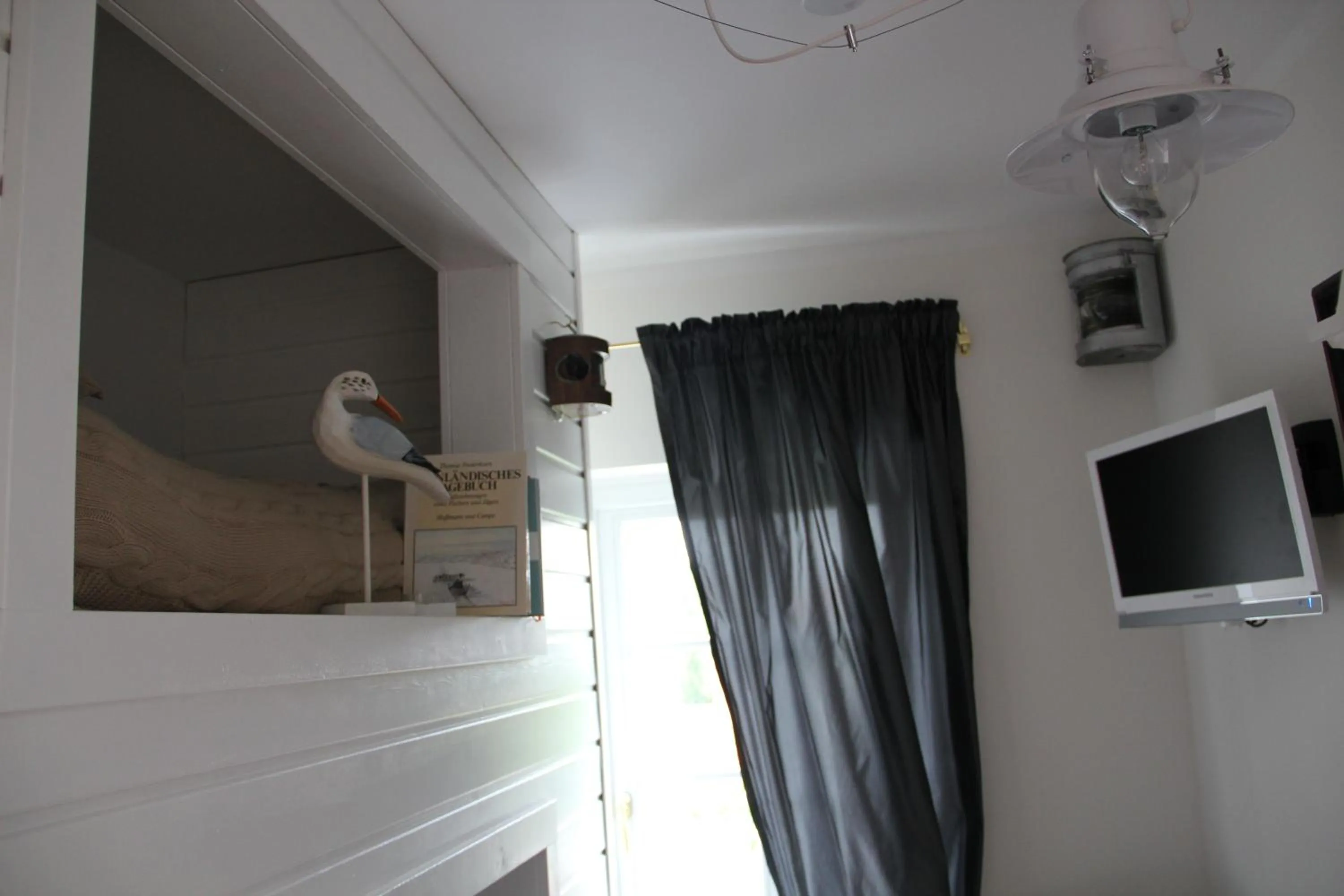 TV and multimedia in Hotel Lili Marleen