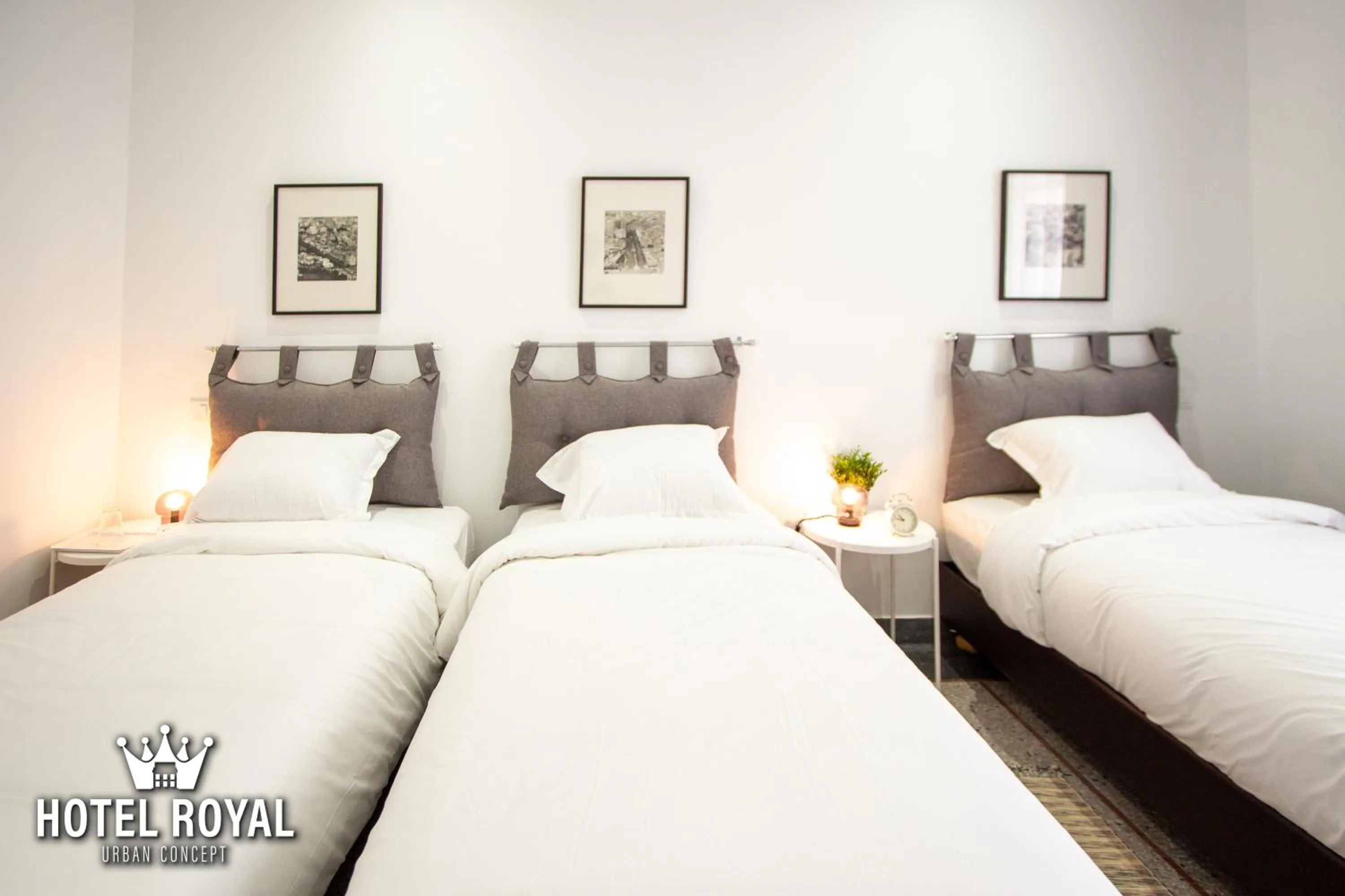 Bed in Hôtel Royal Urban Concept