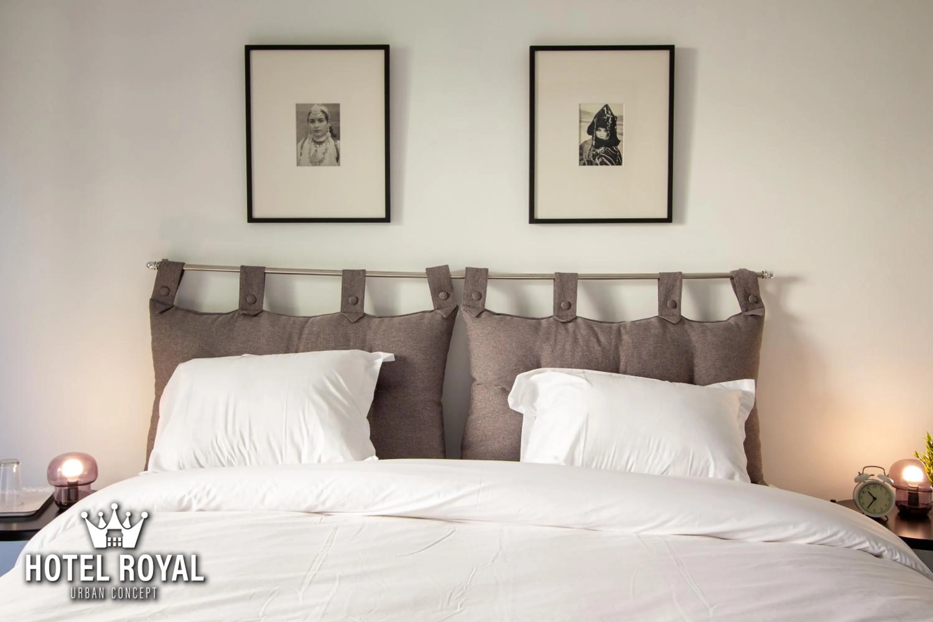 Bed in Hôtel Royal Urban Concept