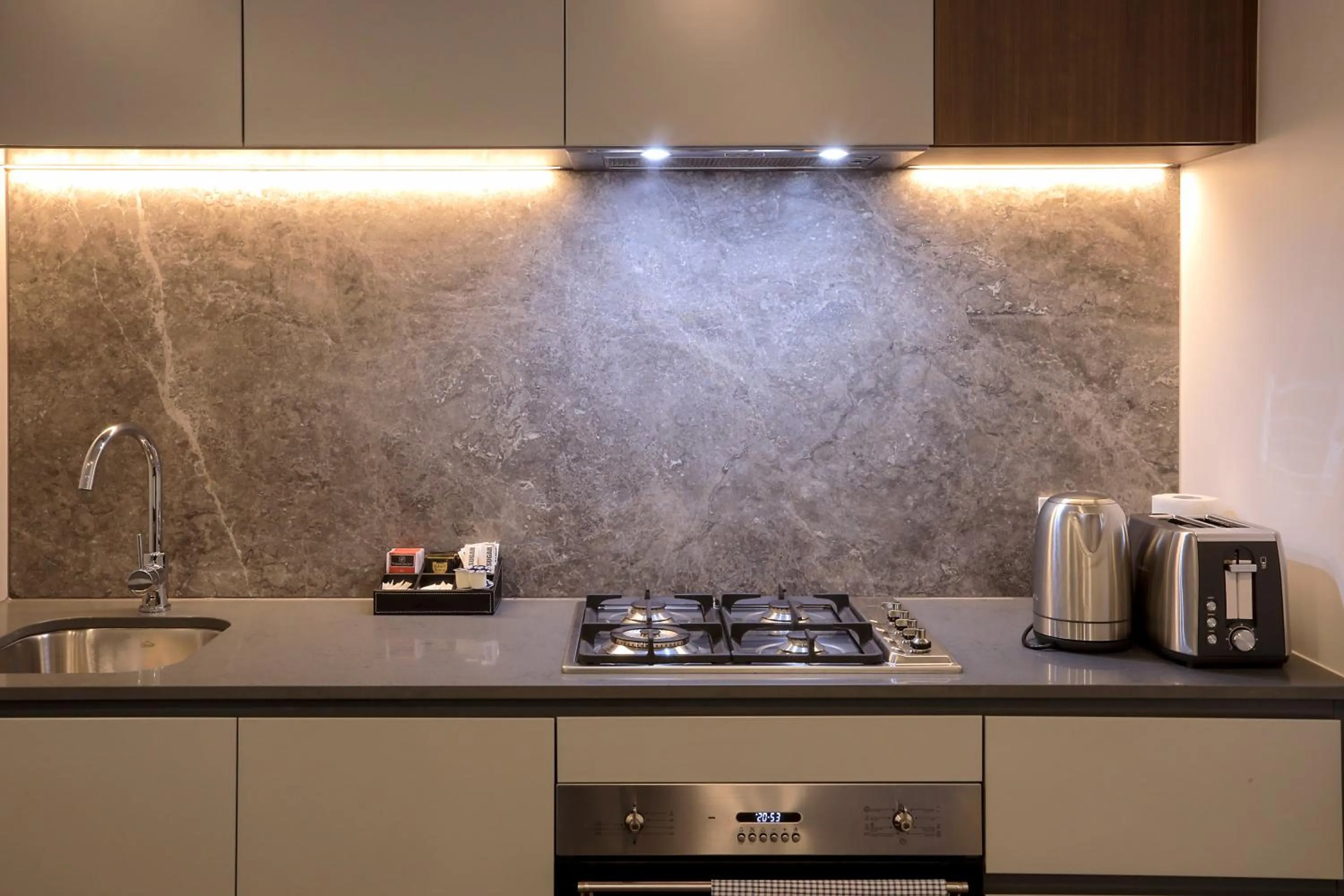 Coffee/tea facilities in Flagstaff Green Apartments