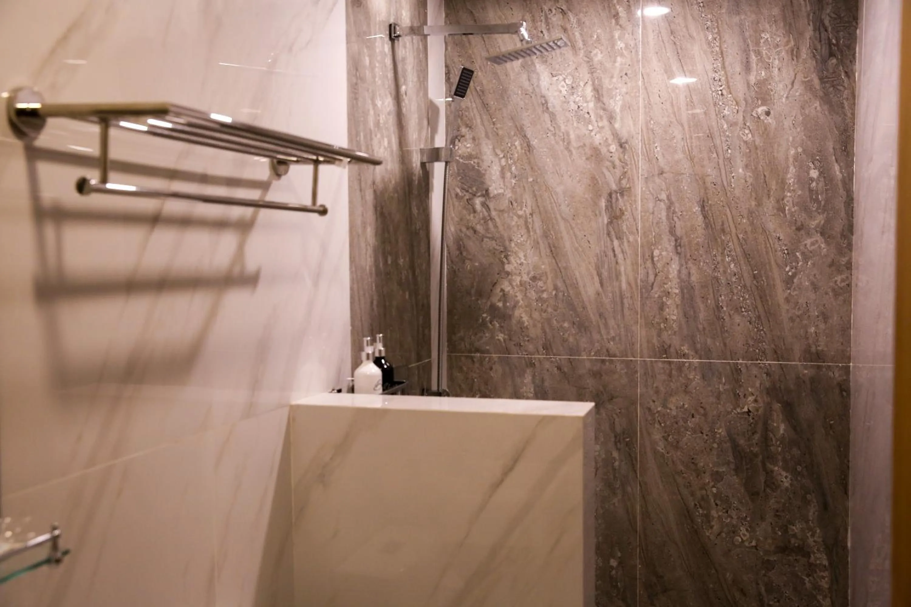 Shower in Avery Coconut Island Waterpark Beach Resort Carita