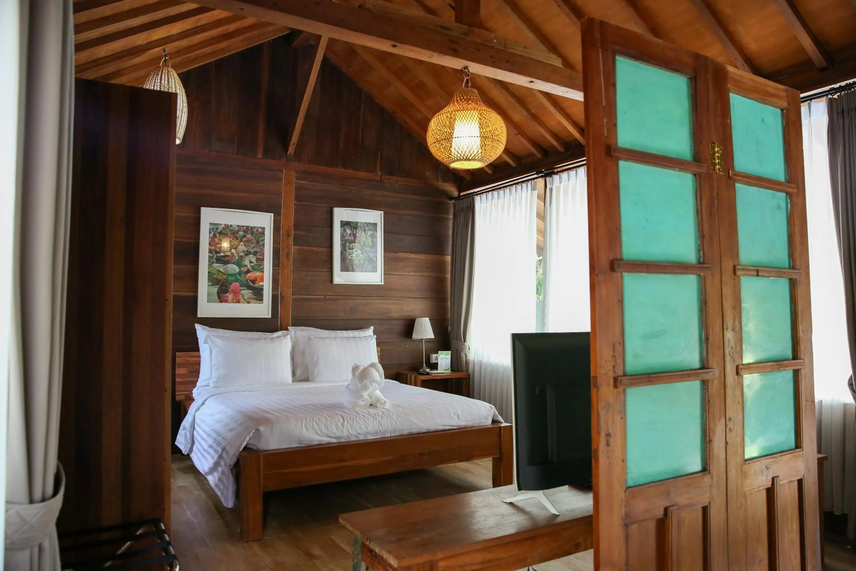 Bedroom, Bed in Avery Coconut Island Waterpark Beach Resort Carita