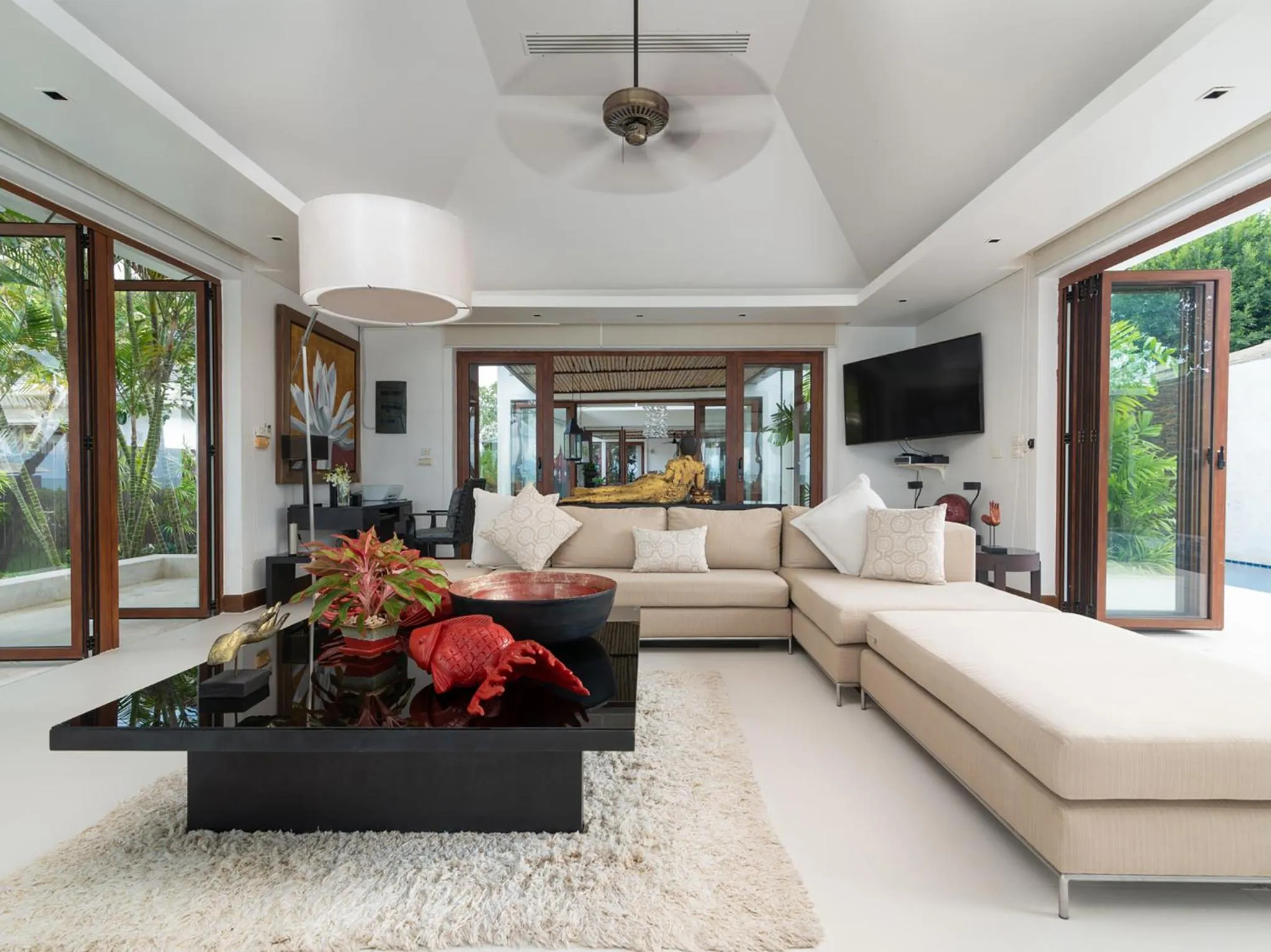 Communal lounge/ TV room in Villa Chi Samui - SHA Extra Plus