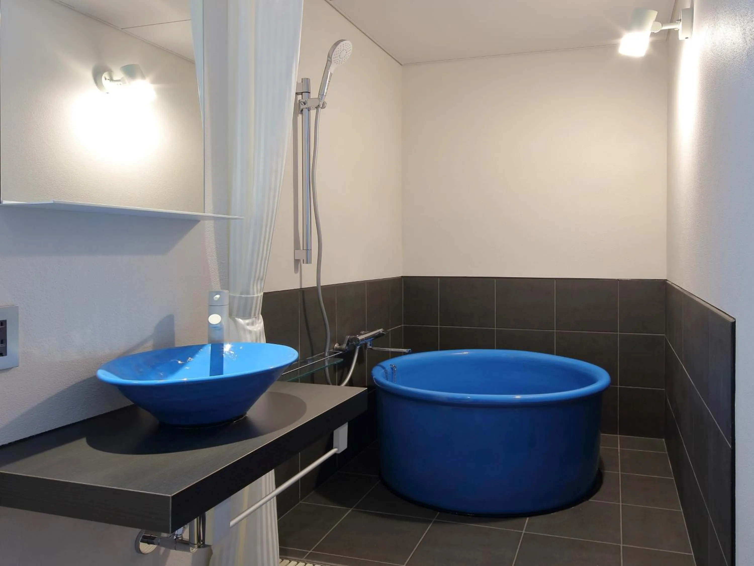 Bathroom in Tanakaya Kyoto Karasuma