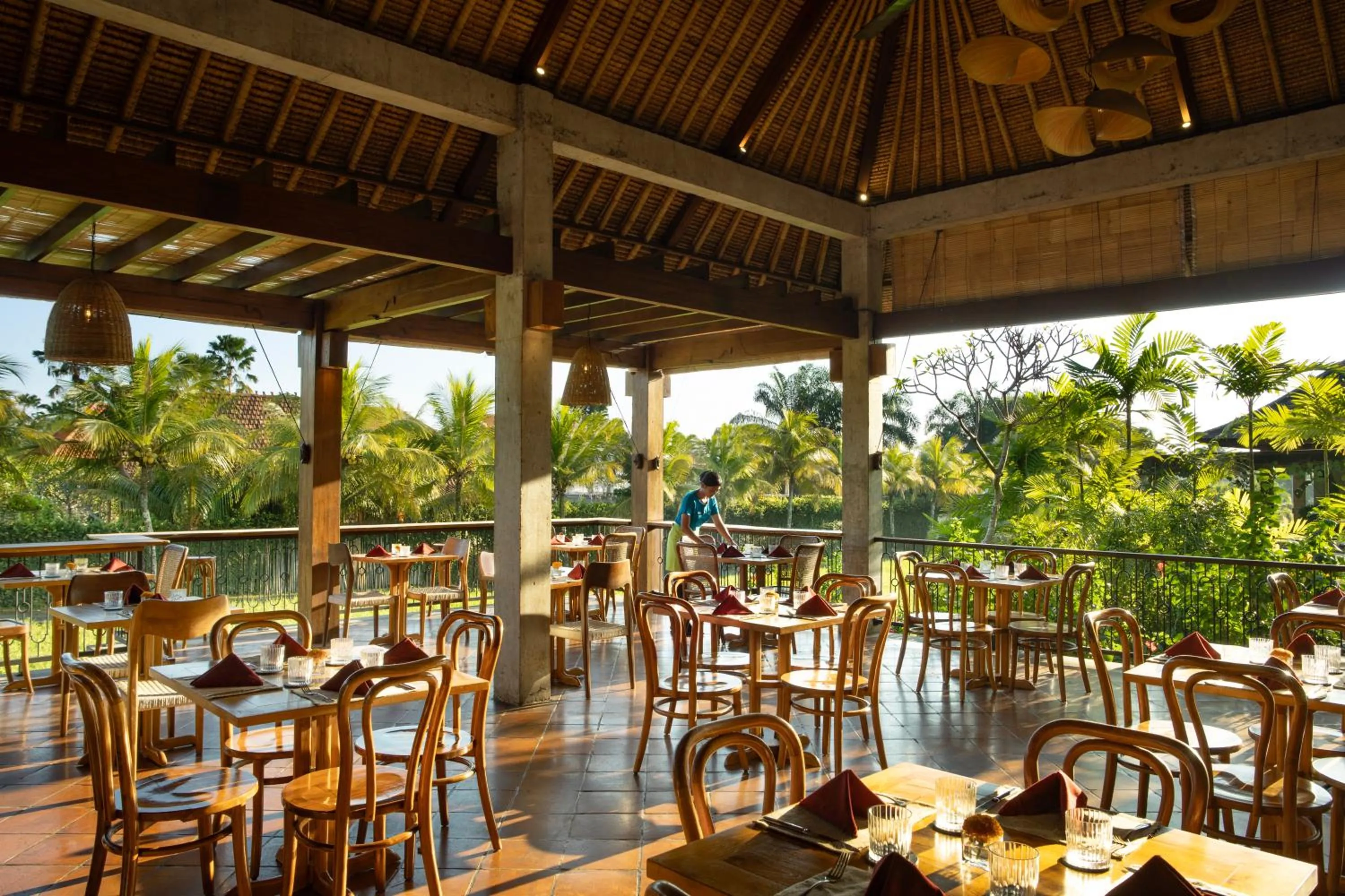 Restaurant/places to eat in Adiwana Bisma