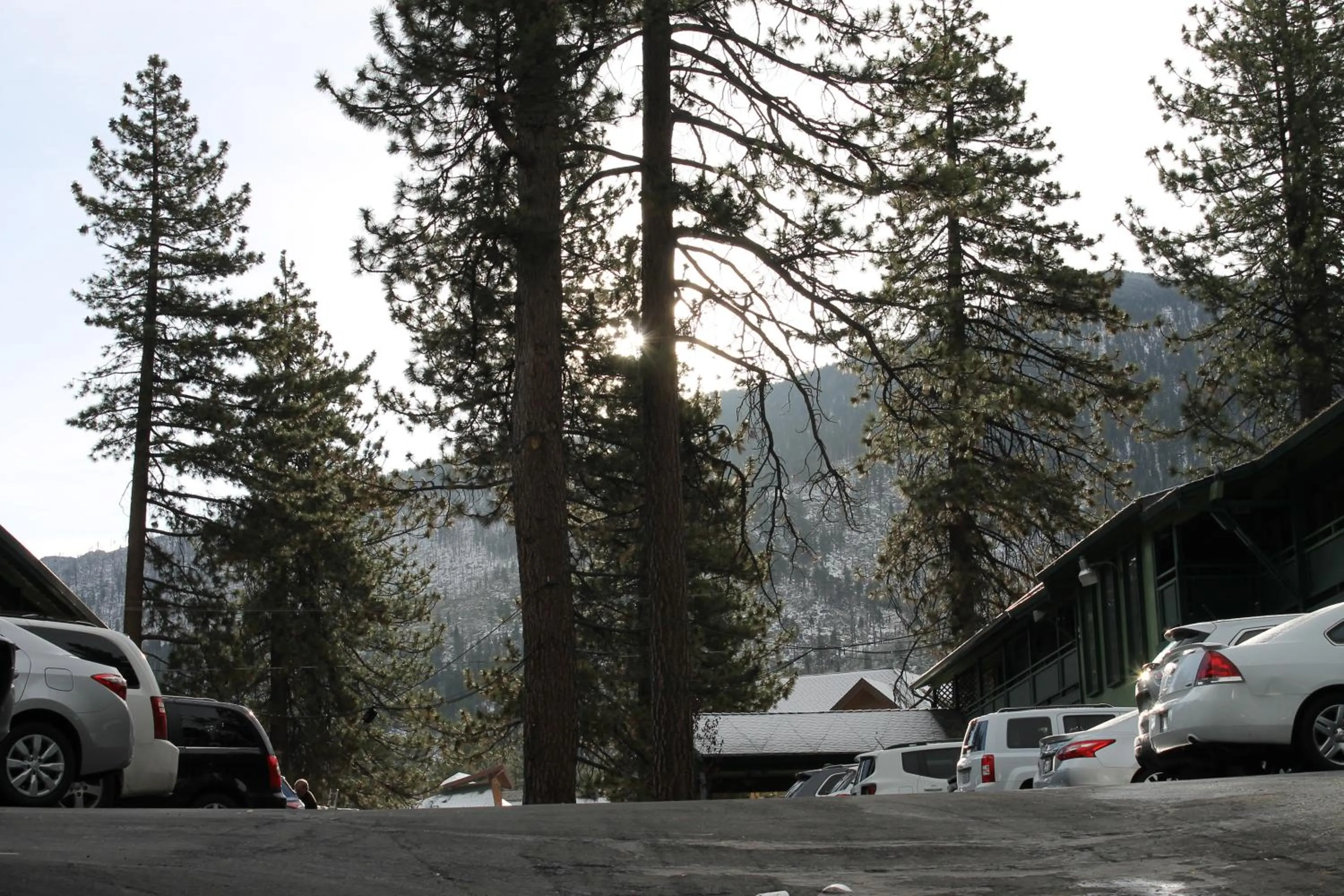 Property building in Big Pines Mountain House